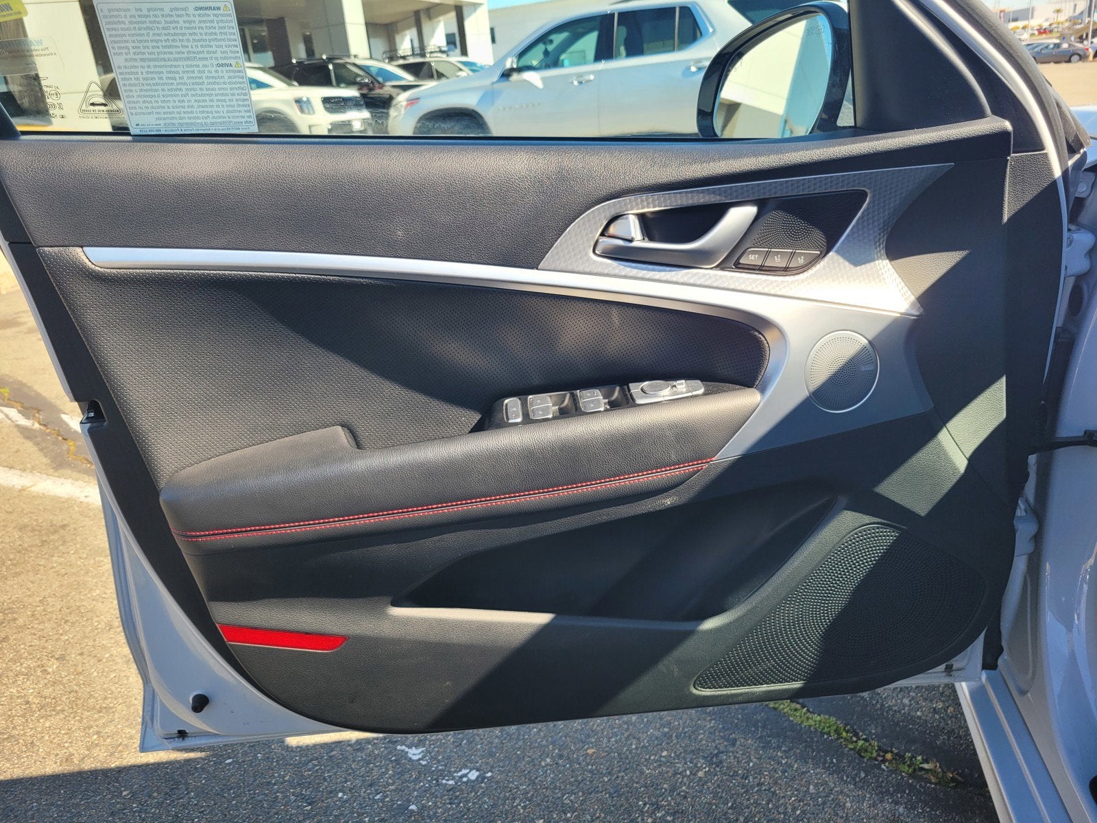 2023 Genesis G70 2.0T