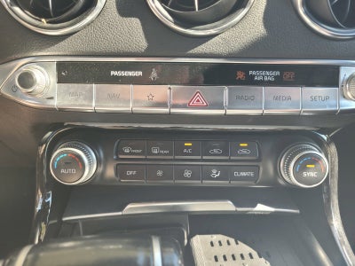 2022 Kia STINGER GT1