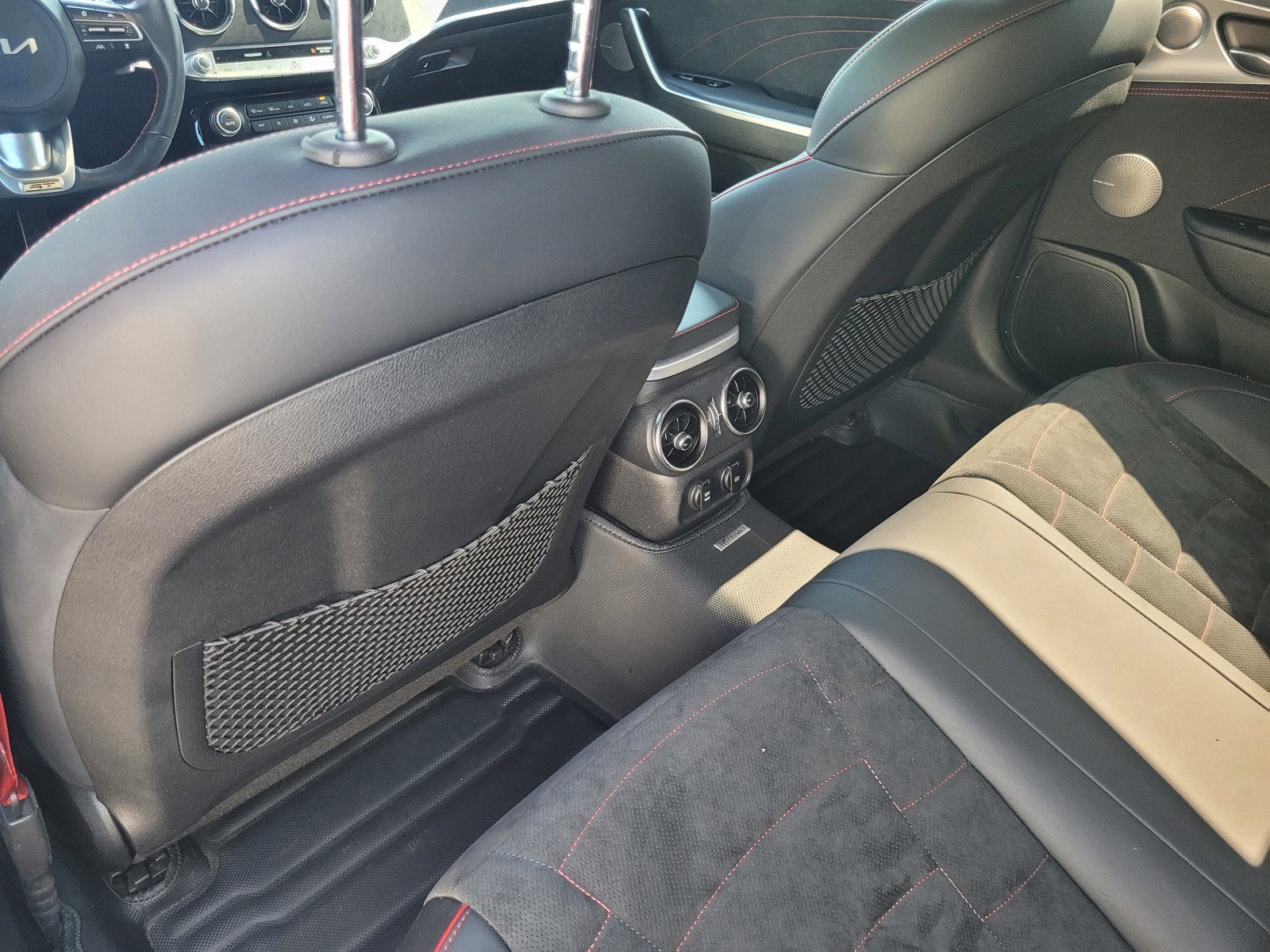 2023 Kia STINGER GT2