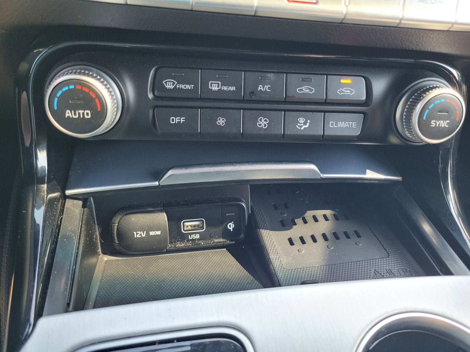 2023 Kia STINGER GT2