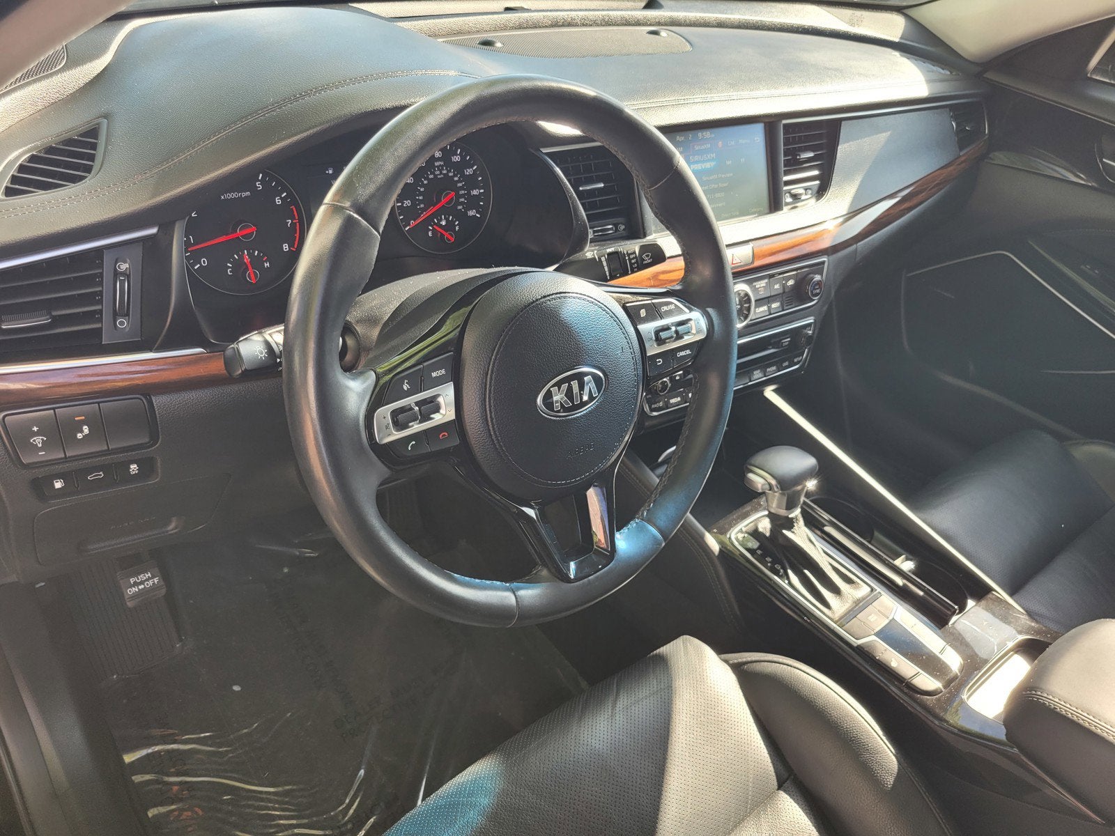 2017 Kia CADENZA PREMIUM