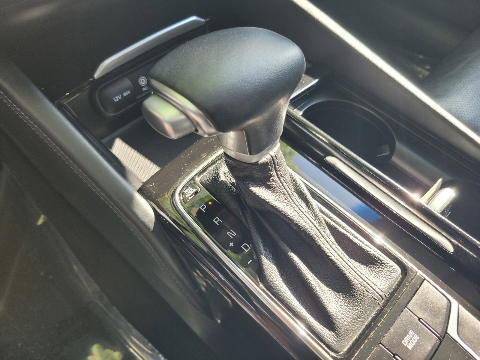 2017 Kia CADENZA PREMIUM