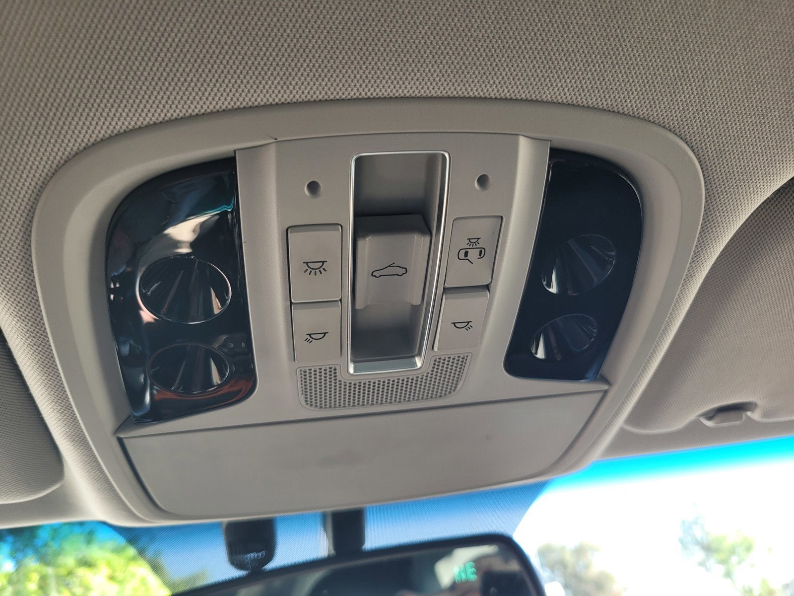 2017 Kia CADENZA PREMIUM