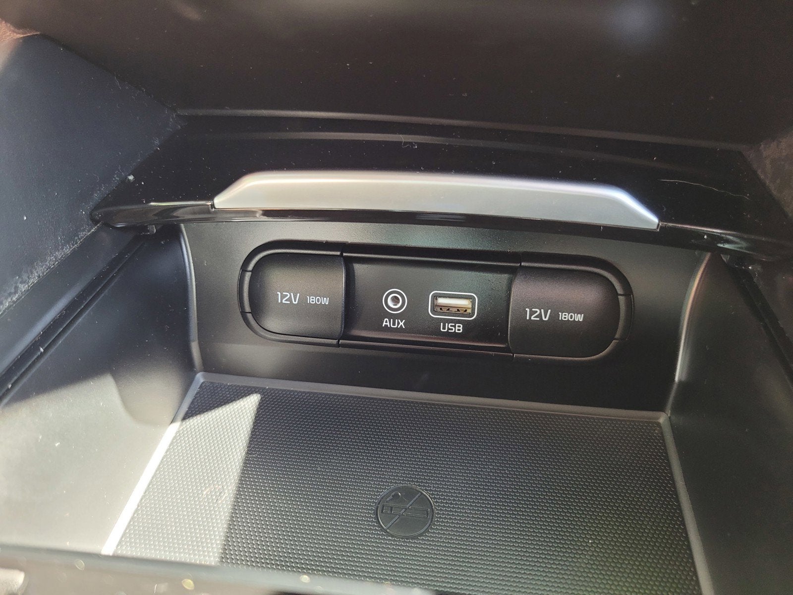 2017 Kia CADENZA PREMIUM