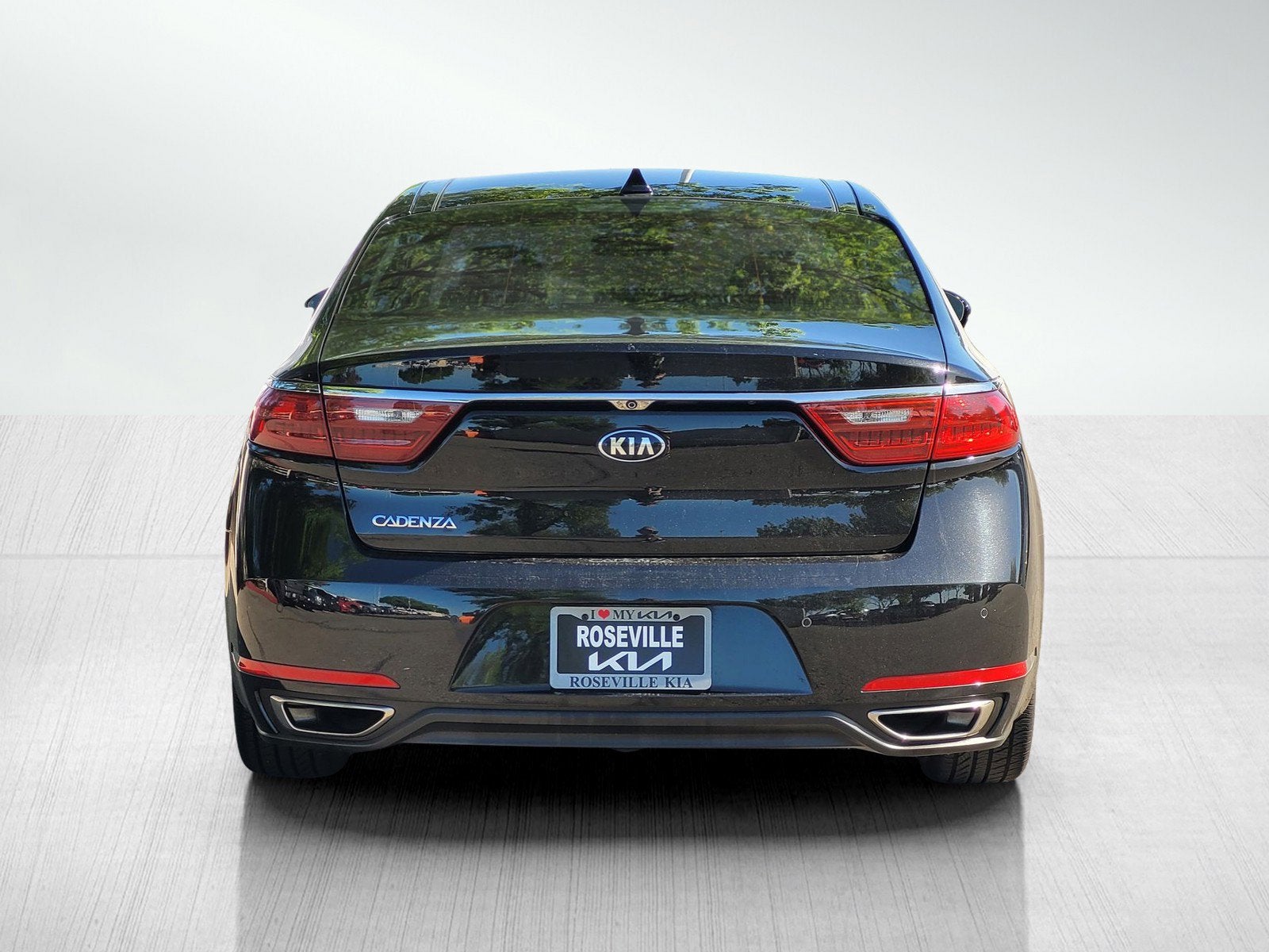 2017 Kia CADENZA PREMIUM