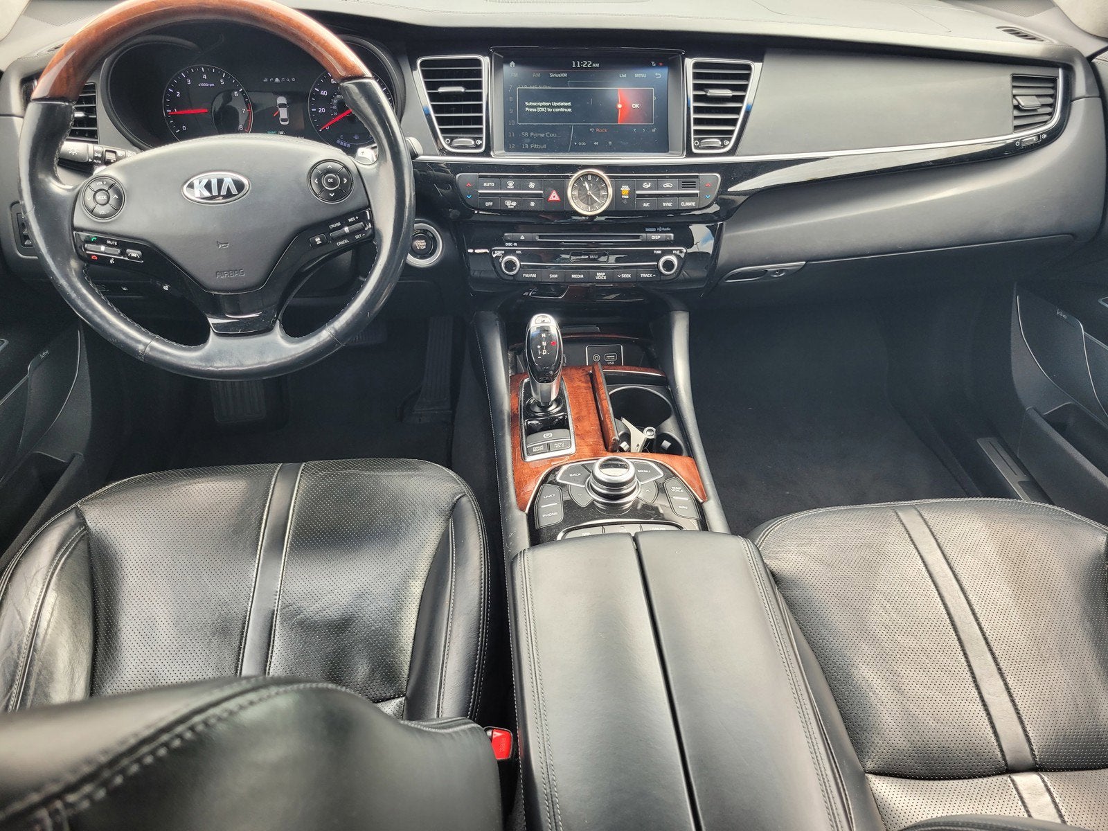 2016 Kia K900 LUXURY
