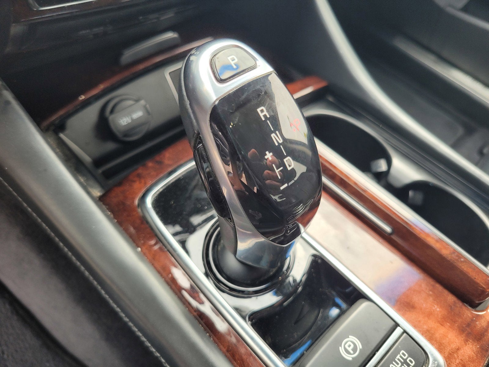 2016 Kia K900 LUXURY