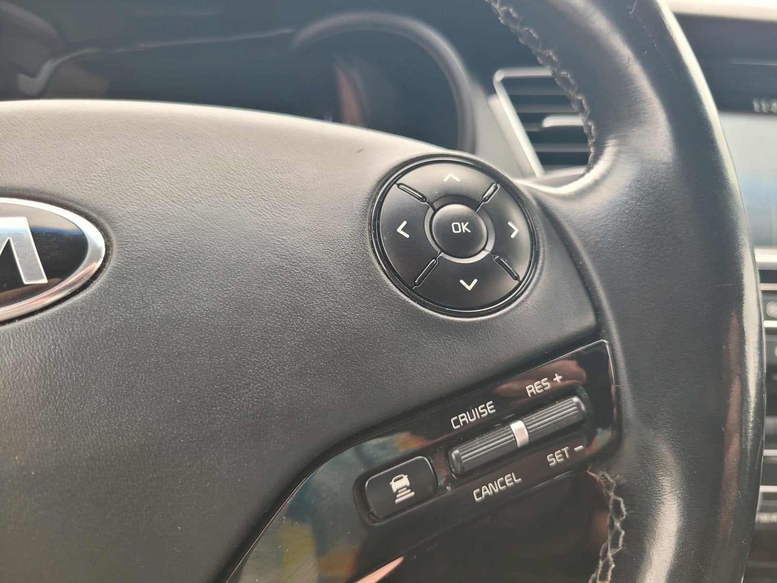2016 Kia K900 LUXURY