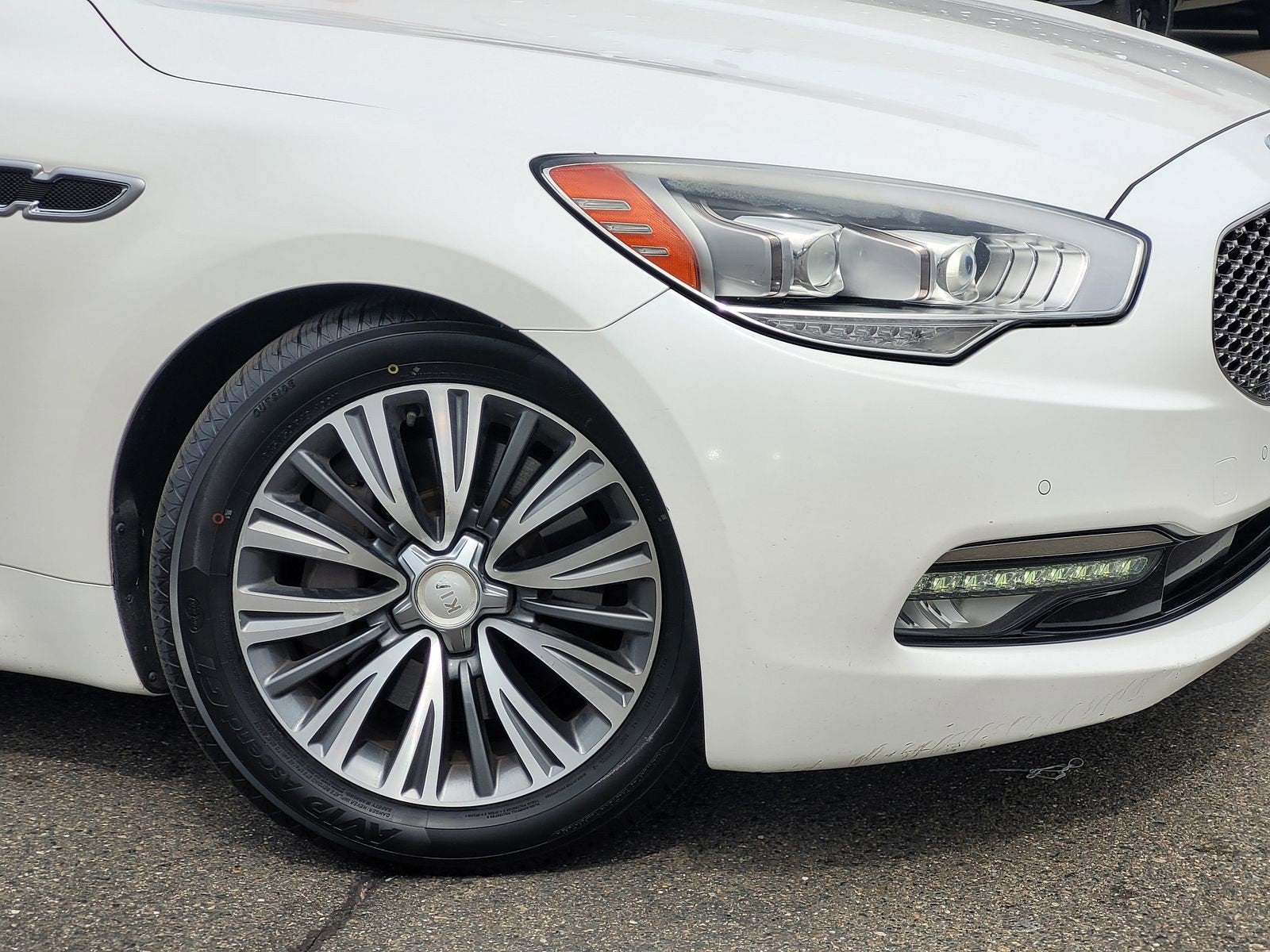 2016 Kia K900 LUXURY