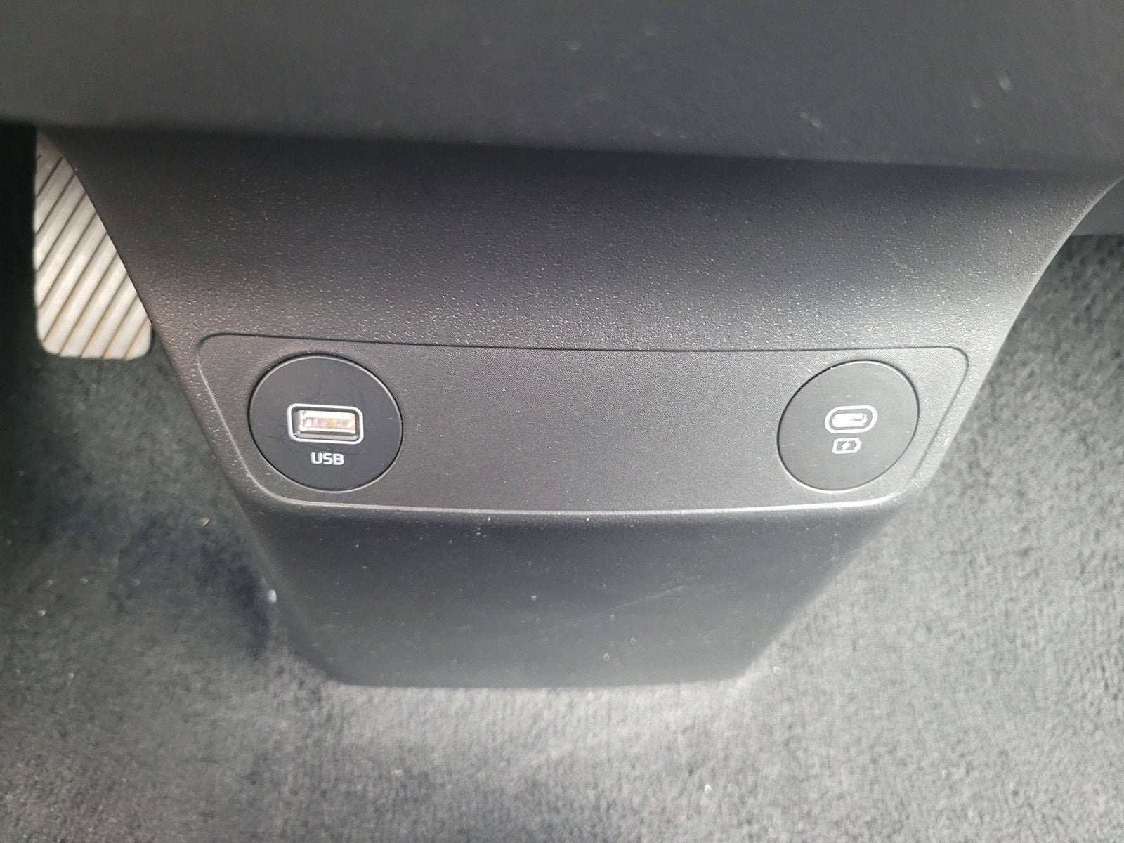 2024 Kia EV6 WIND