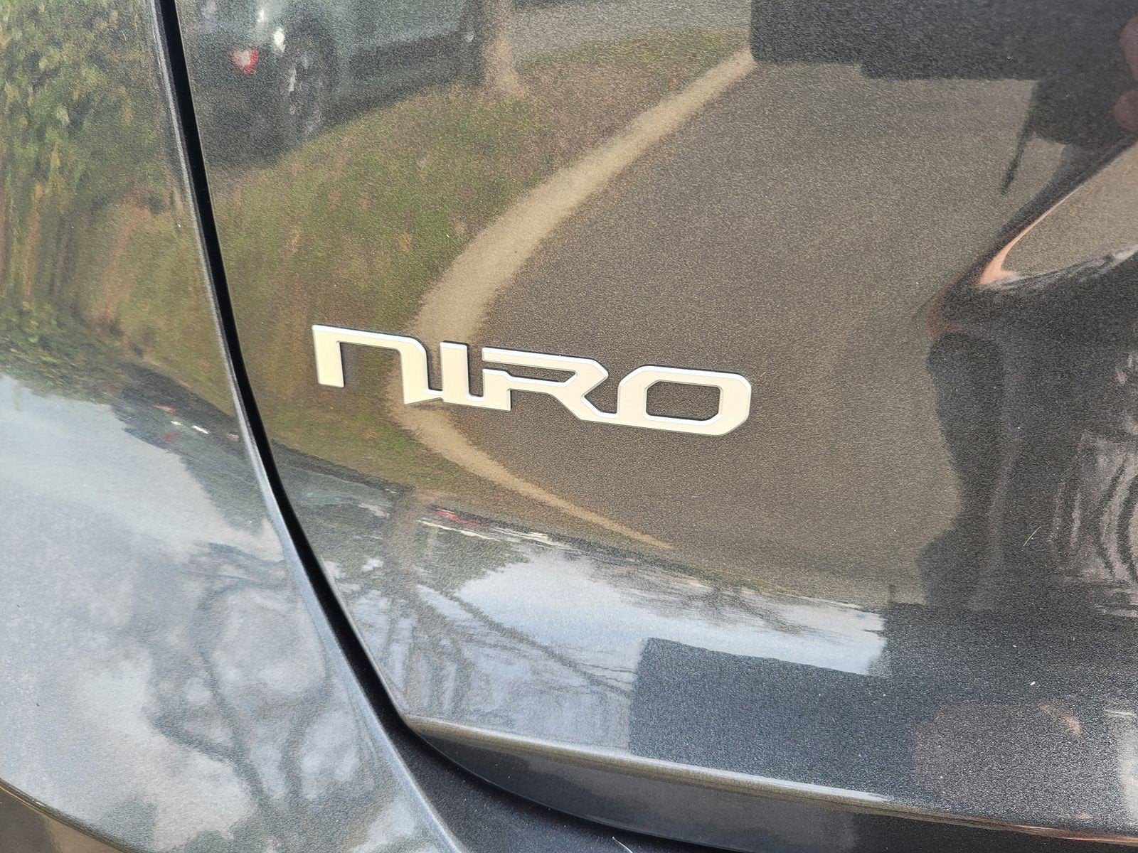 2023 Kia NIRO LX
