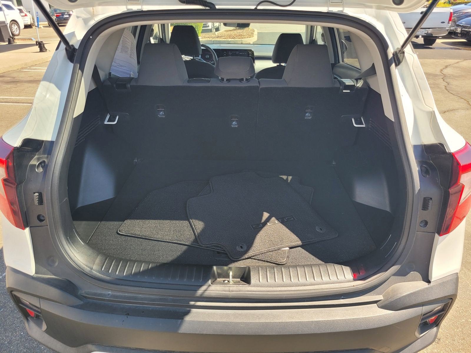 2024 Kia SELTOS LX