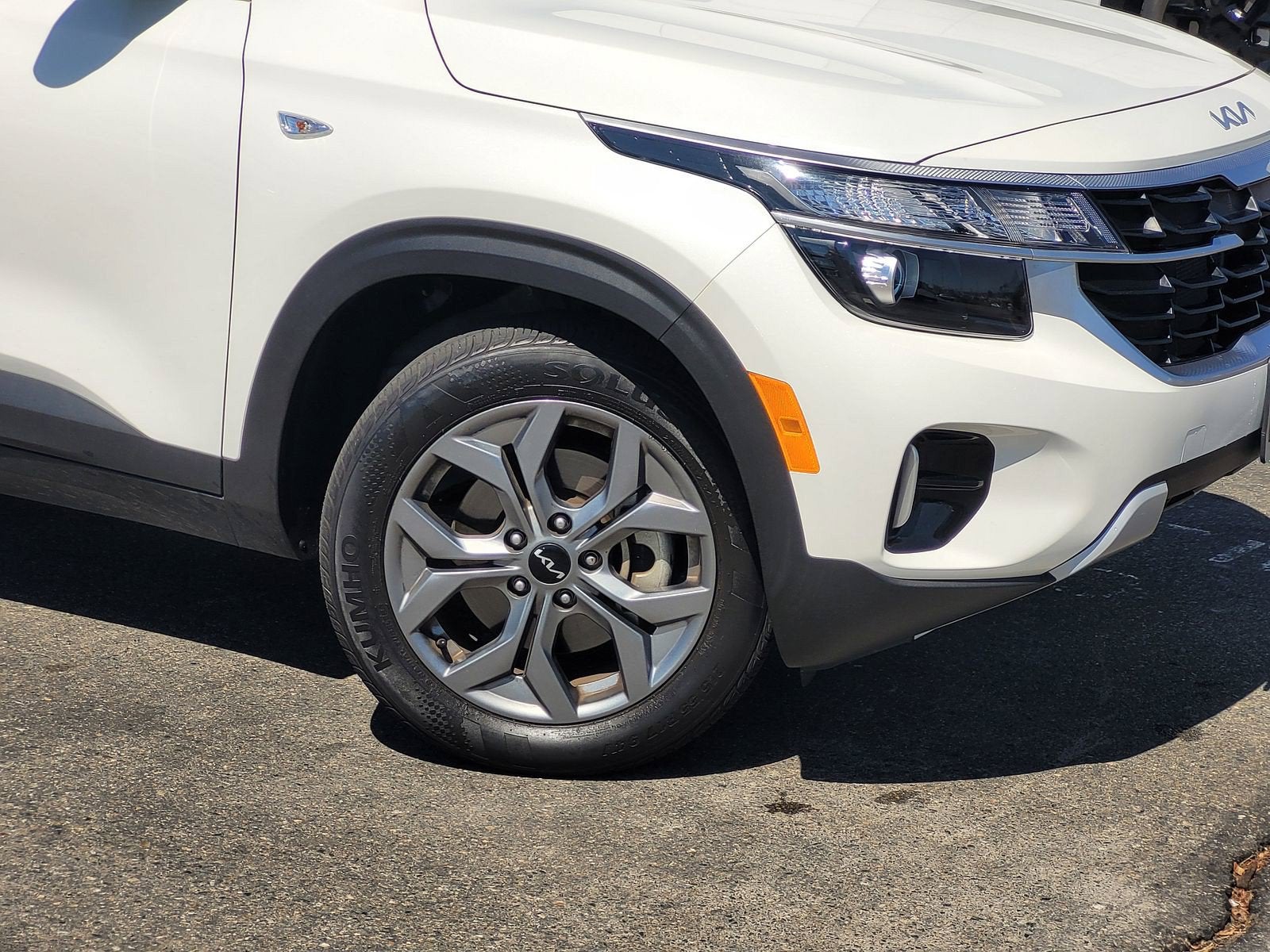 2024 Kia SELTOS LX