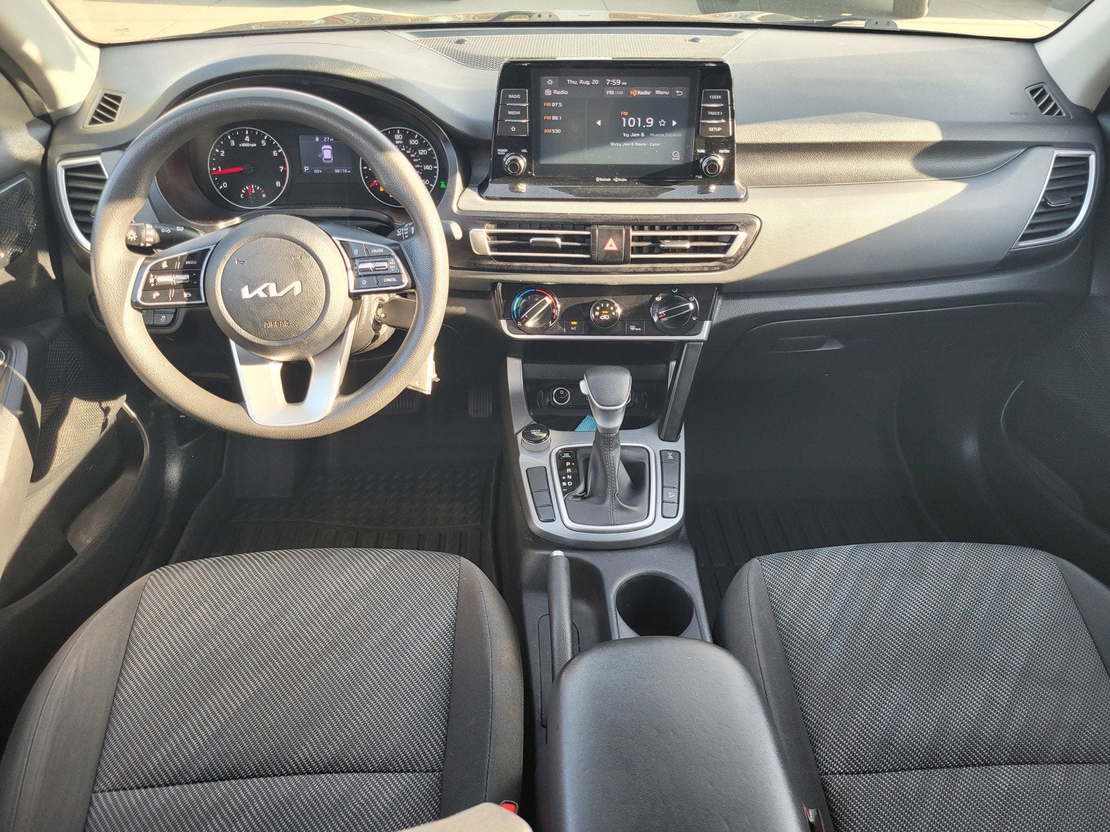 2023 Kia SELTOS LX