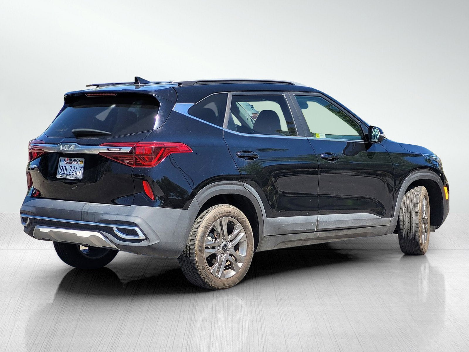 2023 Kia SELTOS S