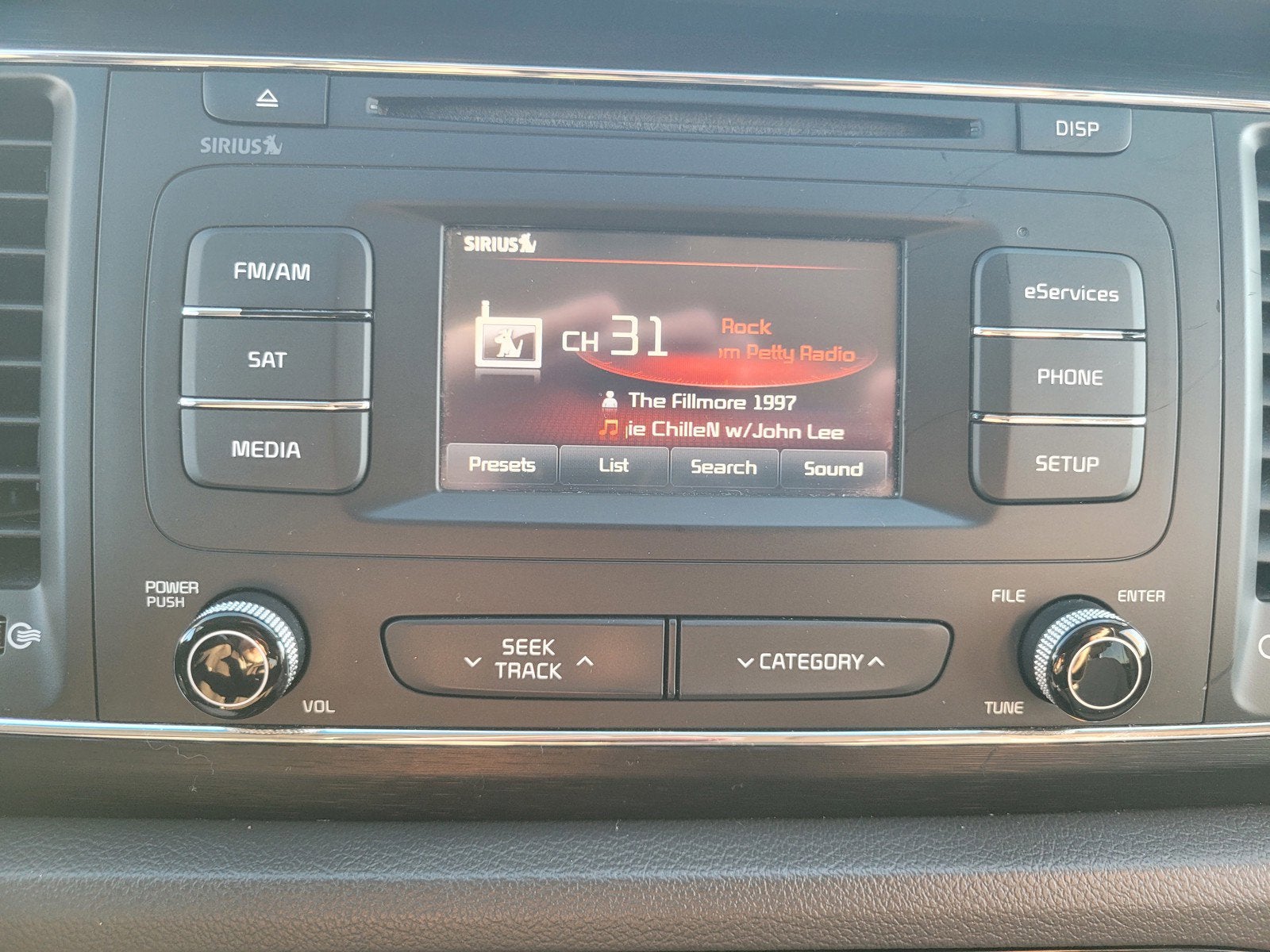 2016 Kia SEDONA LX