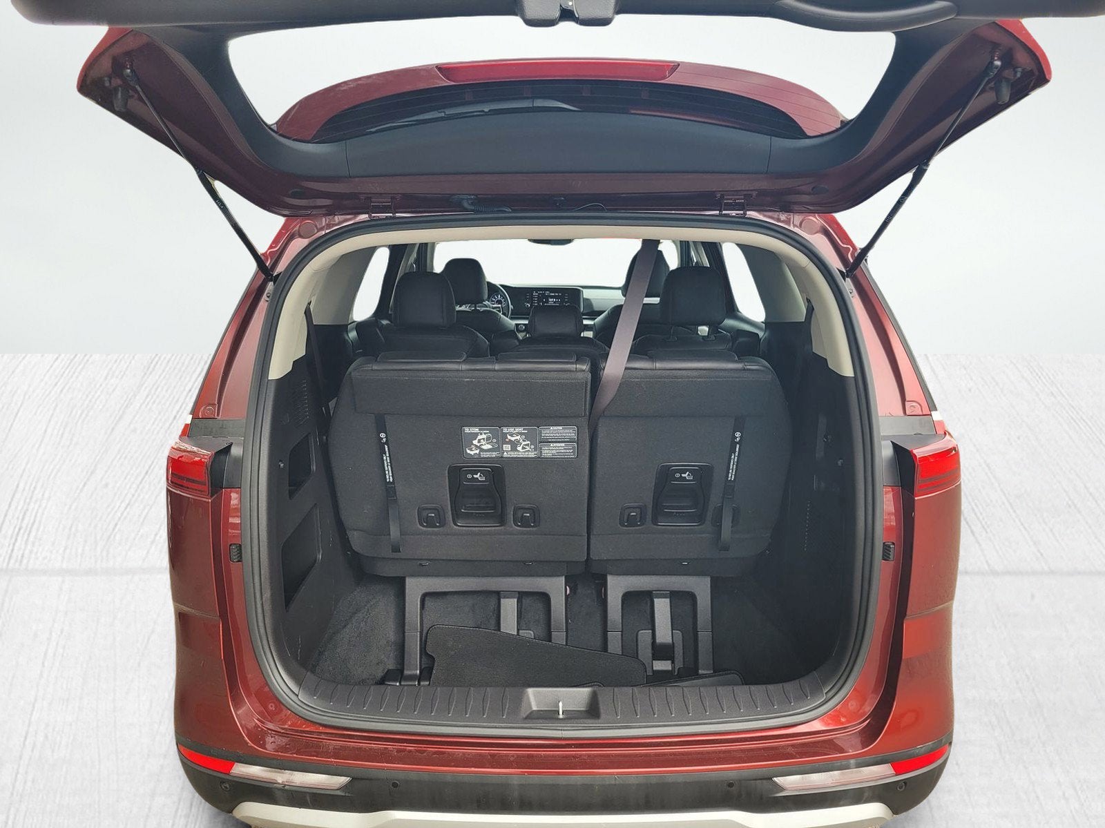 2024 Kia CARNIVAL LX