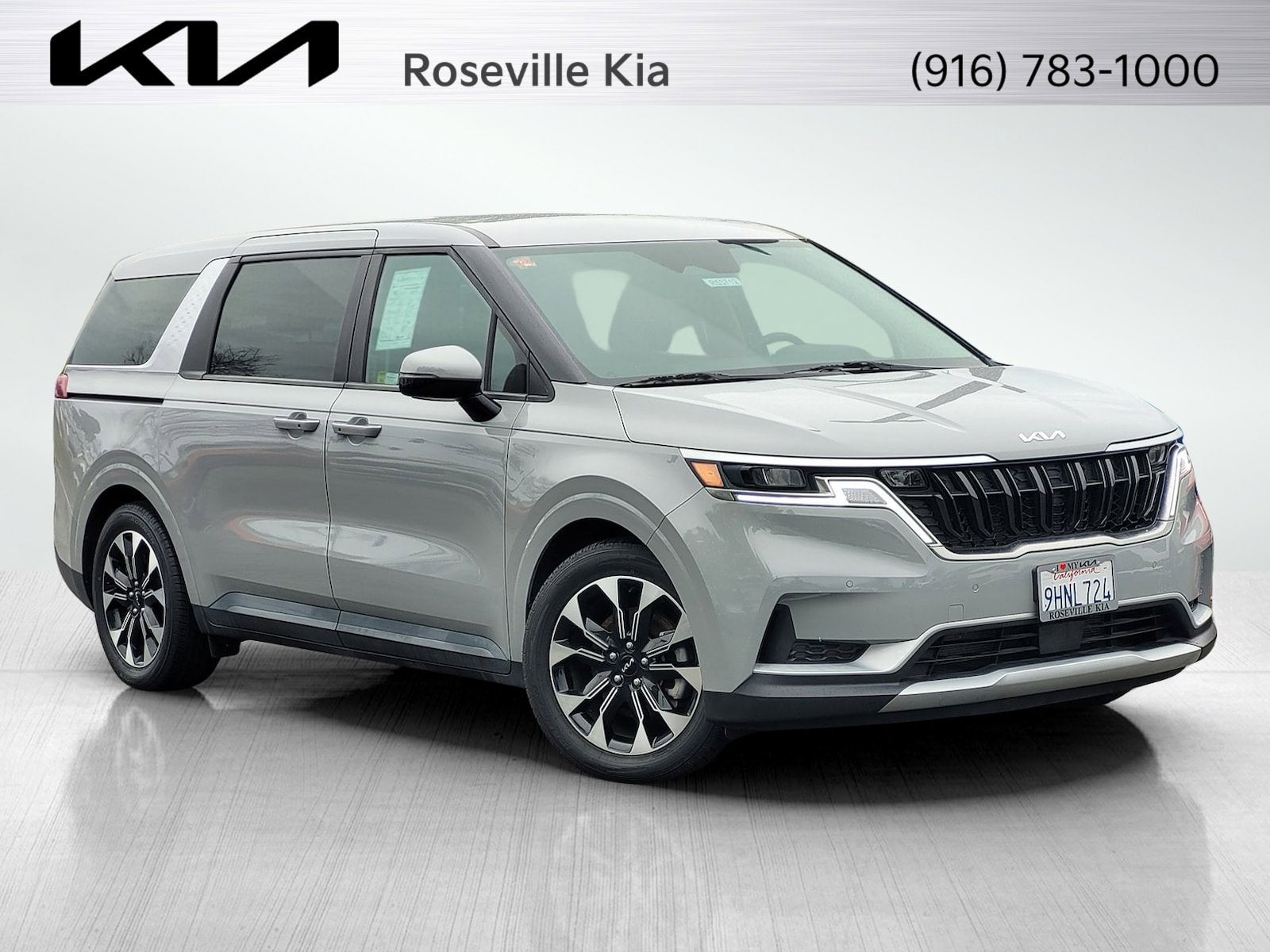 2024 Kia CARNIVAL EX