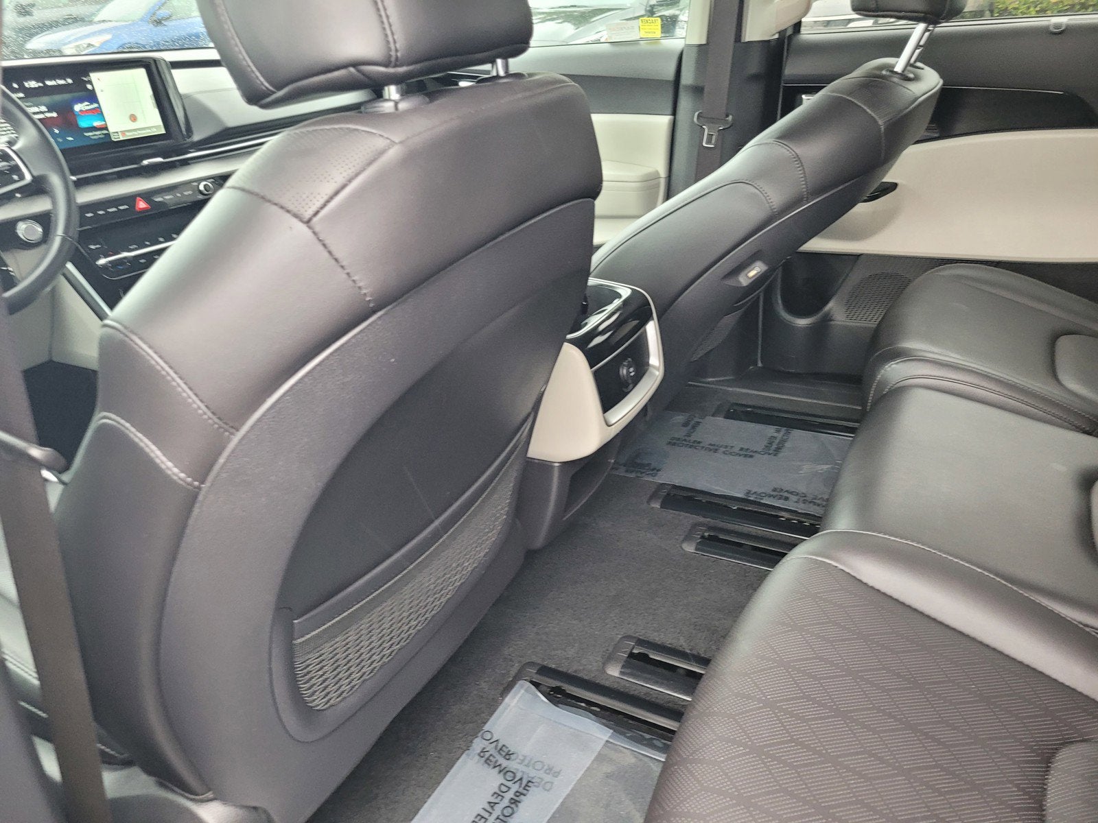 2024 Kia CARNIVAL EX