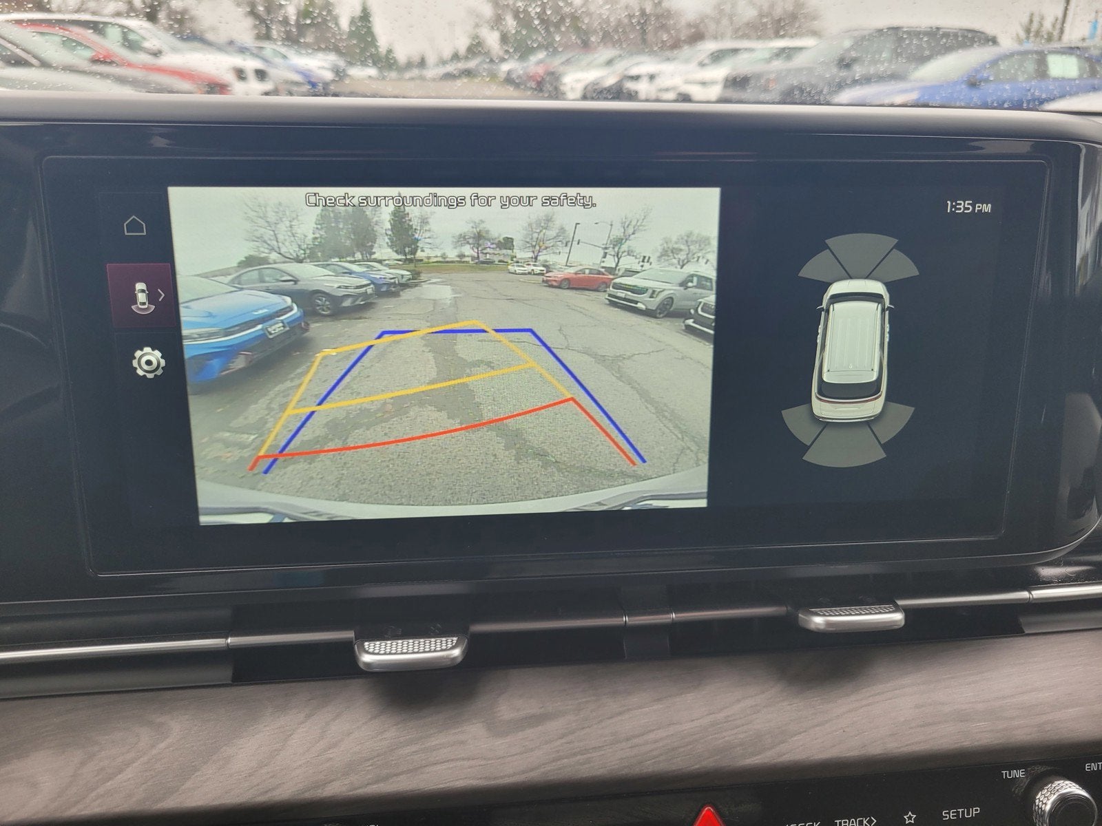 2024 Kia CARNIVAL EX