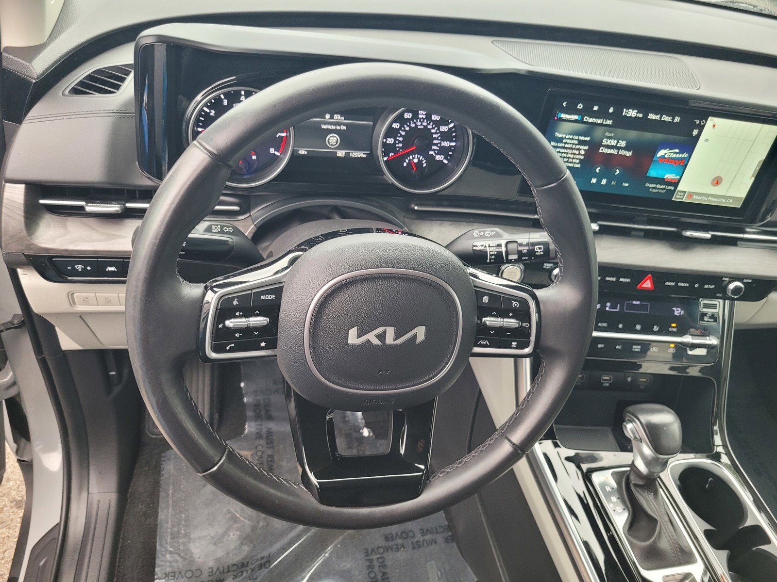 2024 Kia CARNIVAL EX