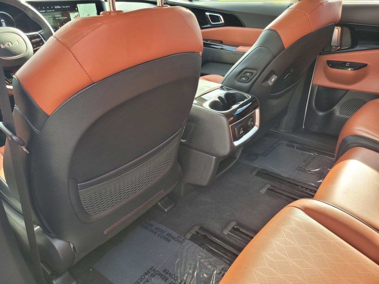 2024 Kia CARNIVAL SX