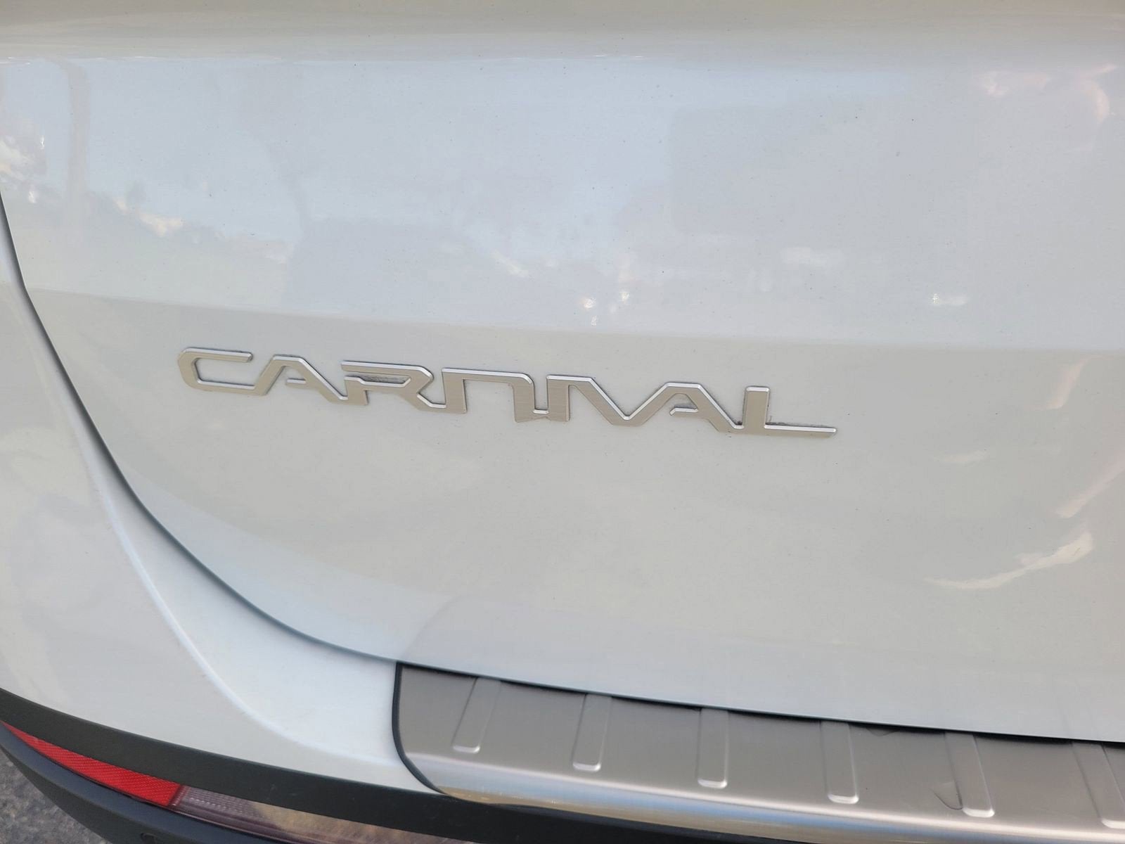 2024 Kia CARNIVAL SX