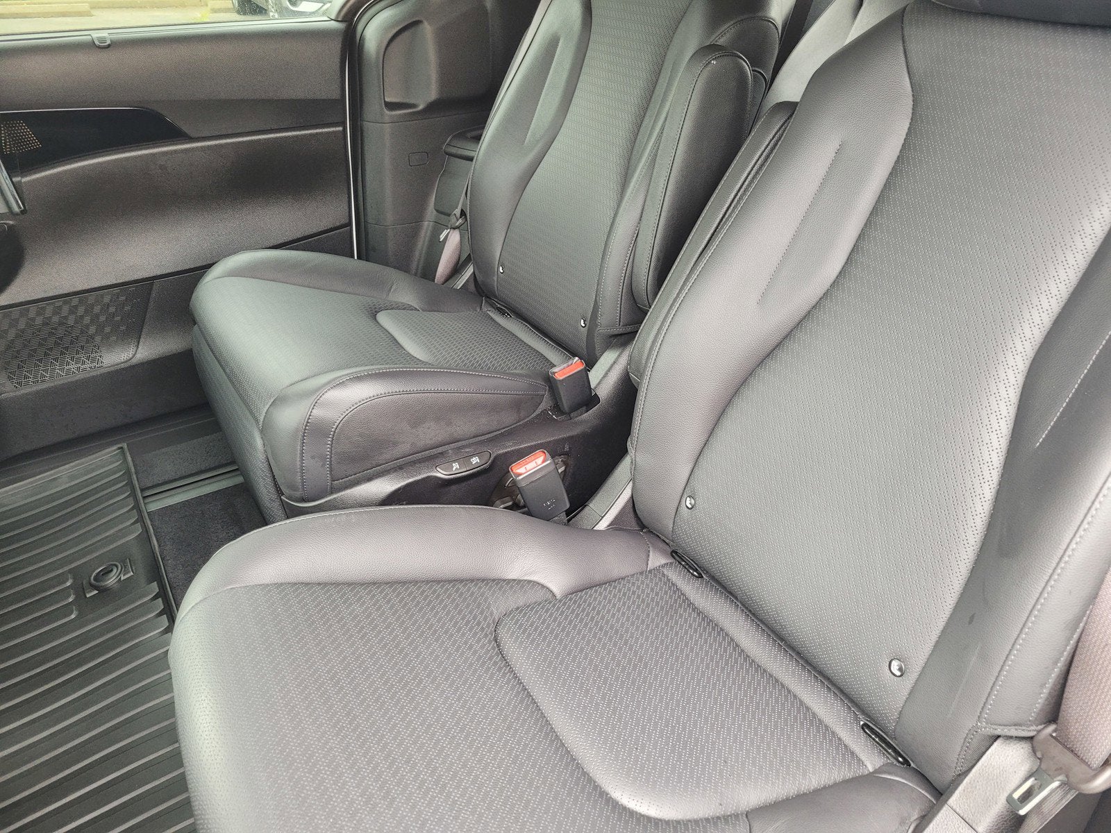 2025 Kia CARNIVAL HYBRID SX PRESTIGE