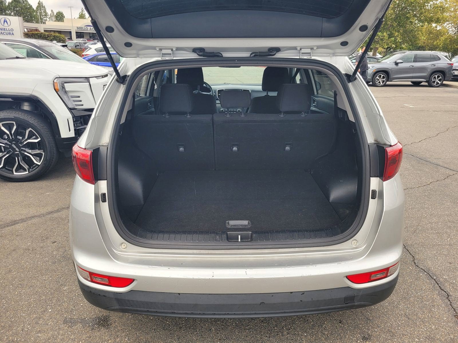 2018 Kia SPORTAGE LX