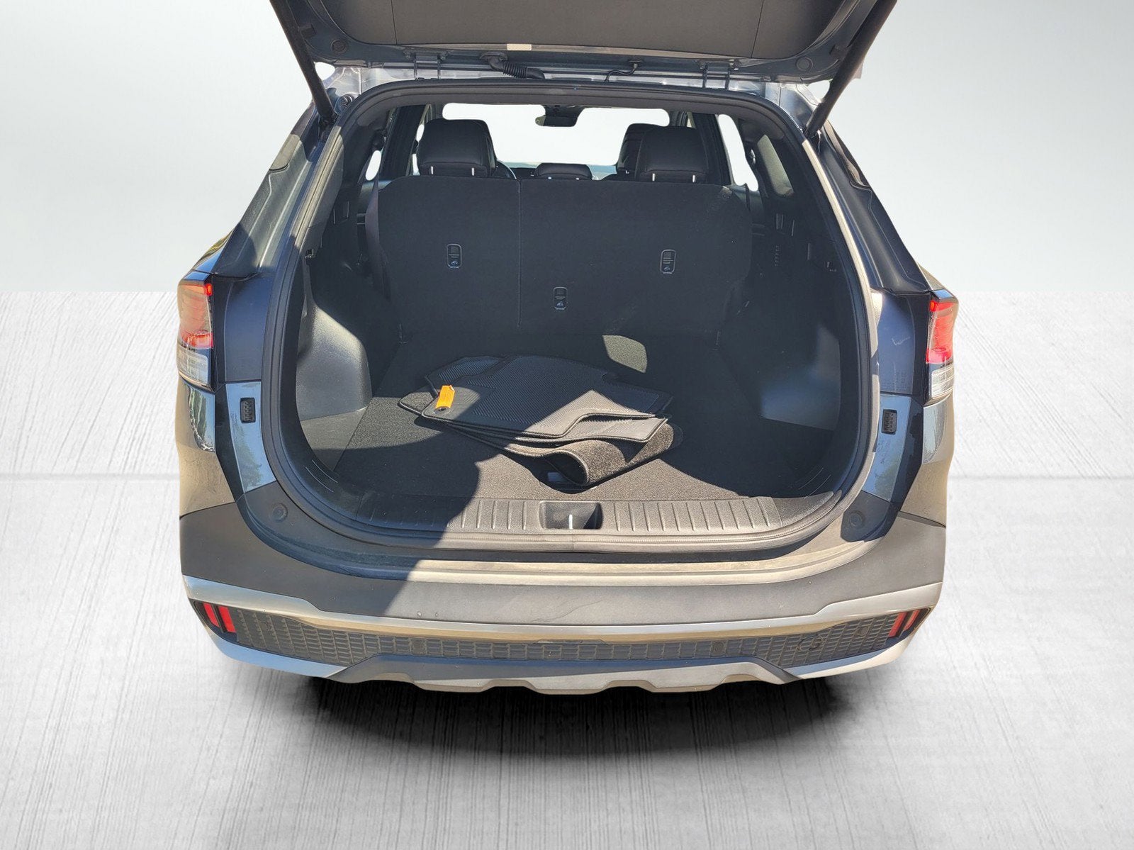 2023 Kia SPORTAGE PLUG-IN HYBRID X-LINE