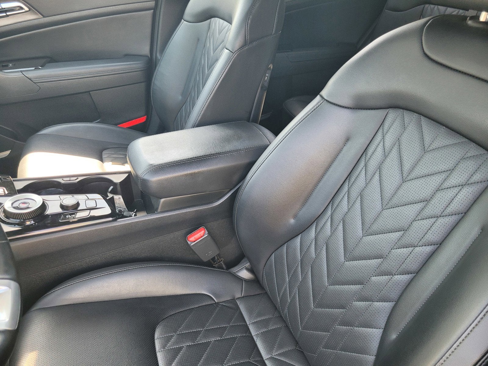 2023 Kia SPORTAGE PLUG-IN HYBRID X-LINE