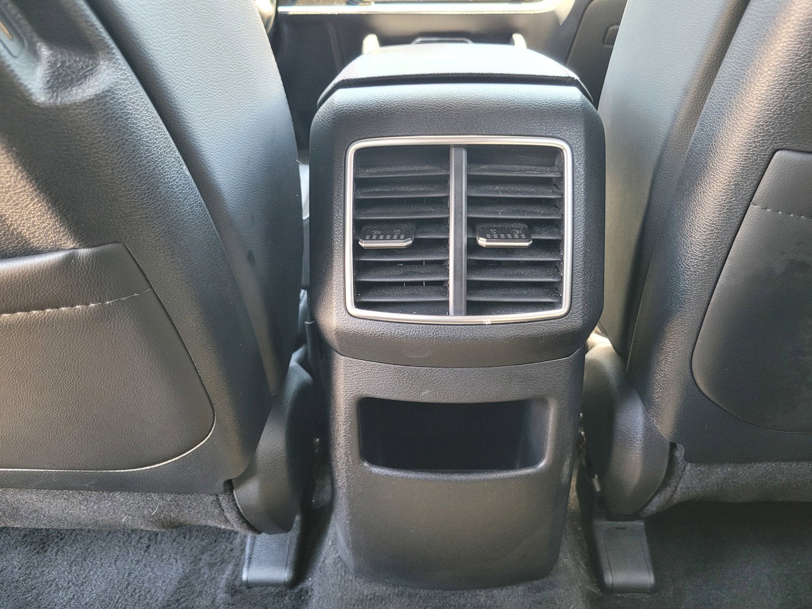 2023 Kia SPORTAGE PLUG-IN HYBRID X-LINE
