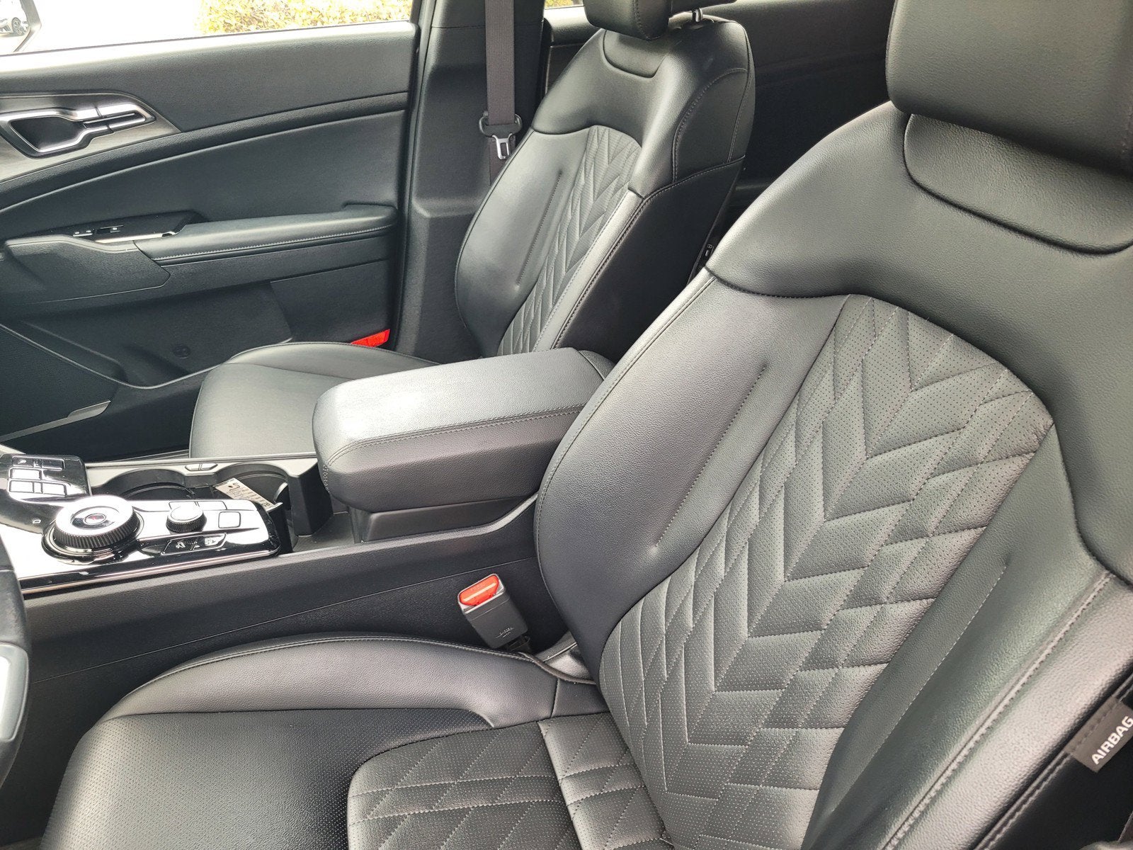 2024 Kia SPORTAGE PLUG-IN HYBRID X-LINE