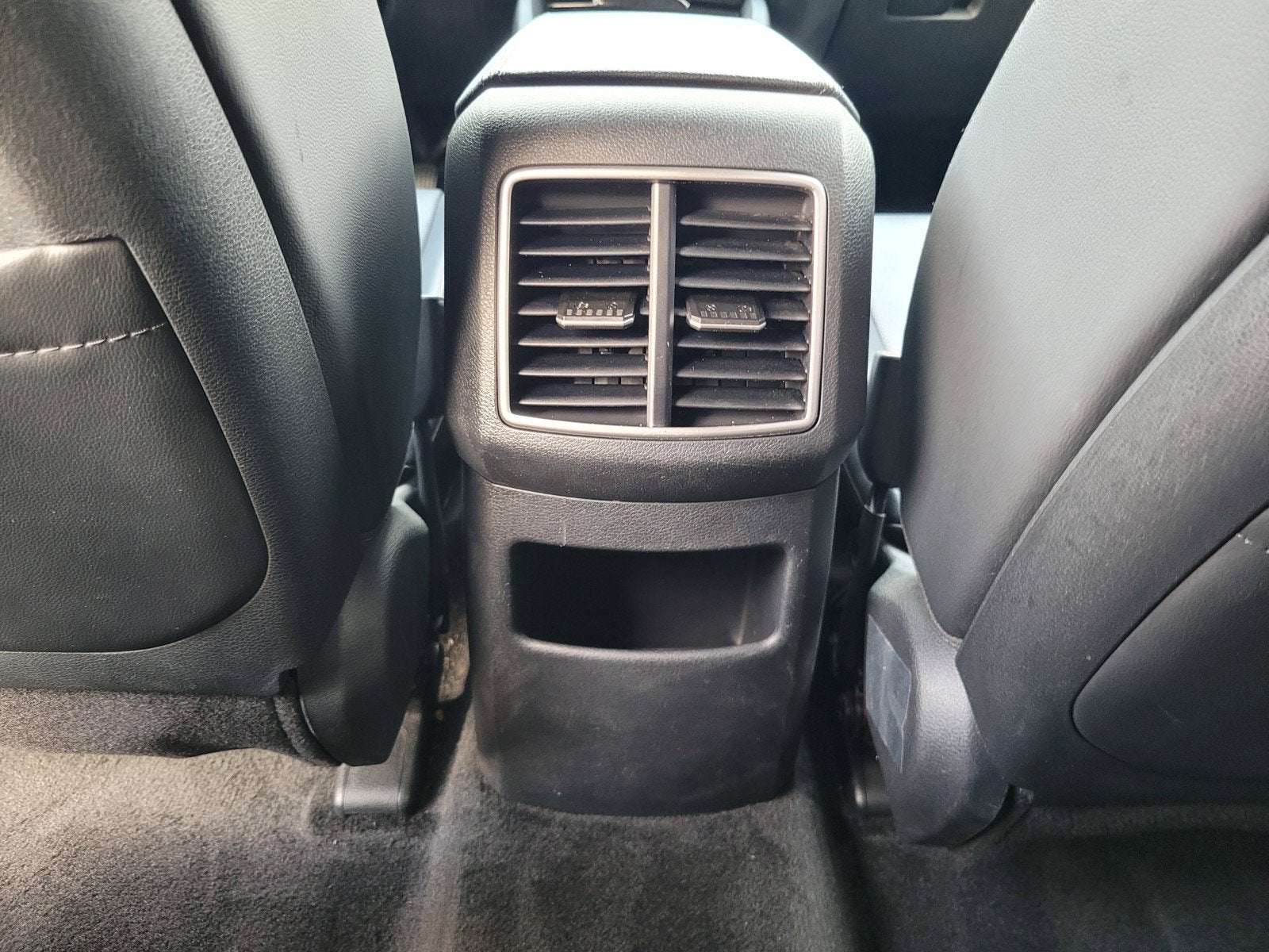 2024 Kia SPORTAGE PLUG-IN HYBRID X-LINE