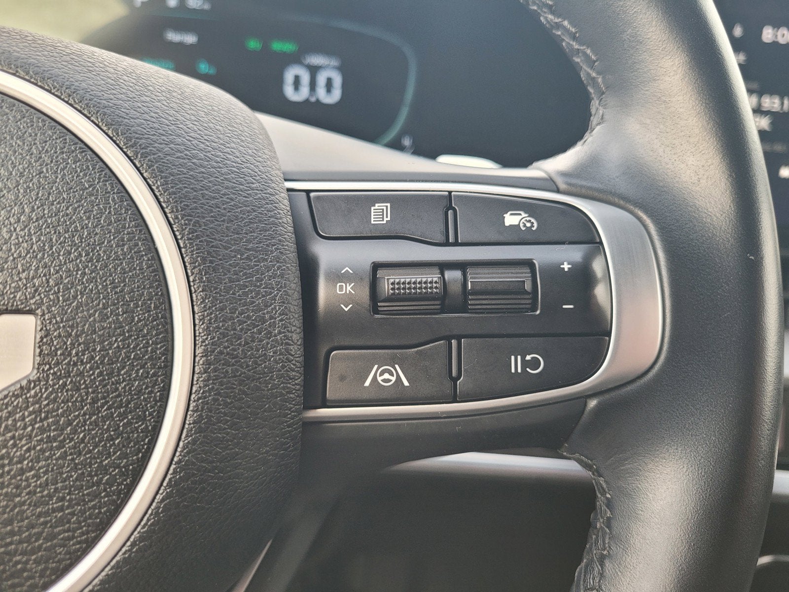 2024 Kia SPORTAGE PLUG-IN HYBRID X-LINE