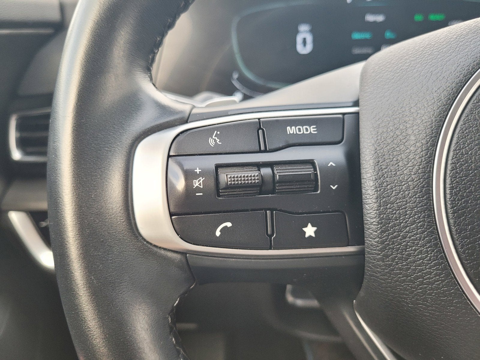 2024 Kia SPORTAGE PLUG-IN HYBRID X-LINE