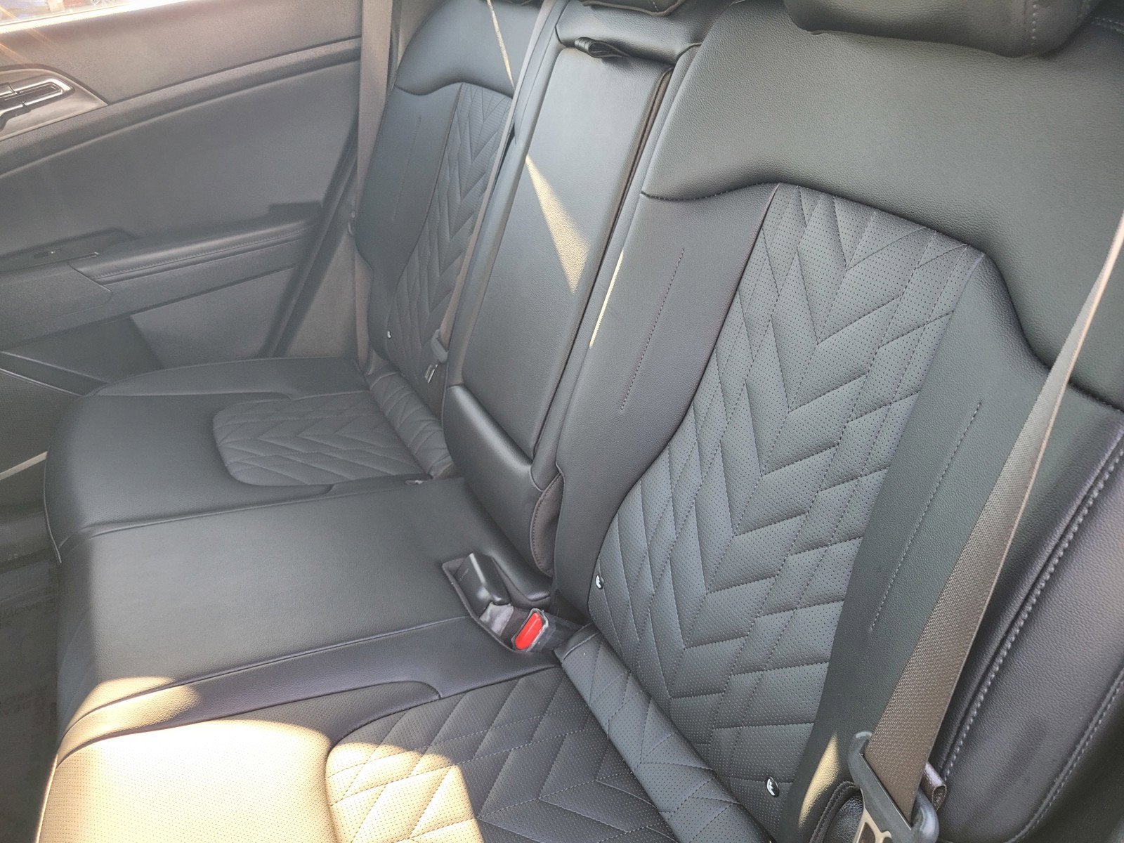 2025 Kia SPORTAGE PLUG-IN HYBRID X-LINE