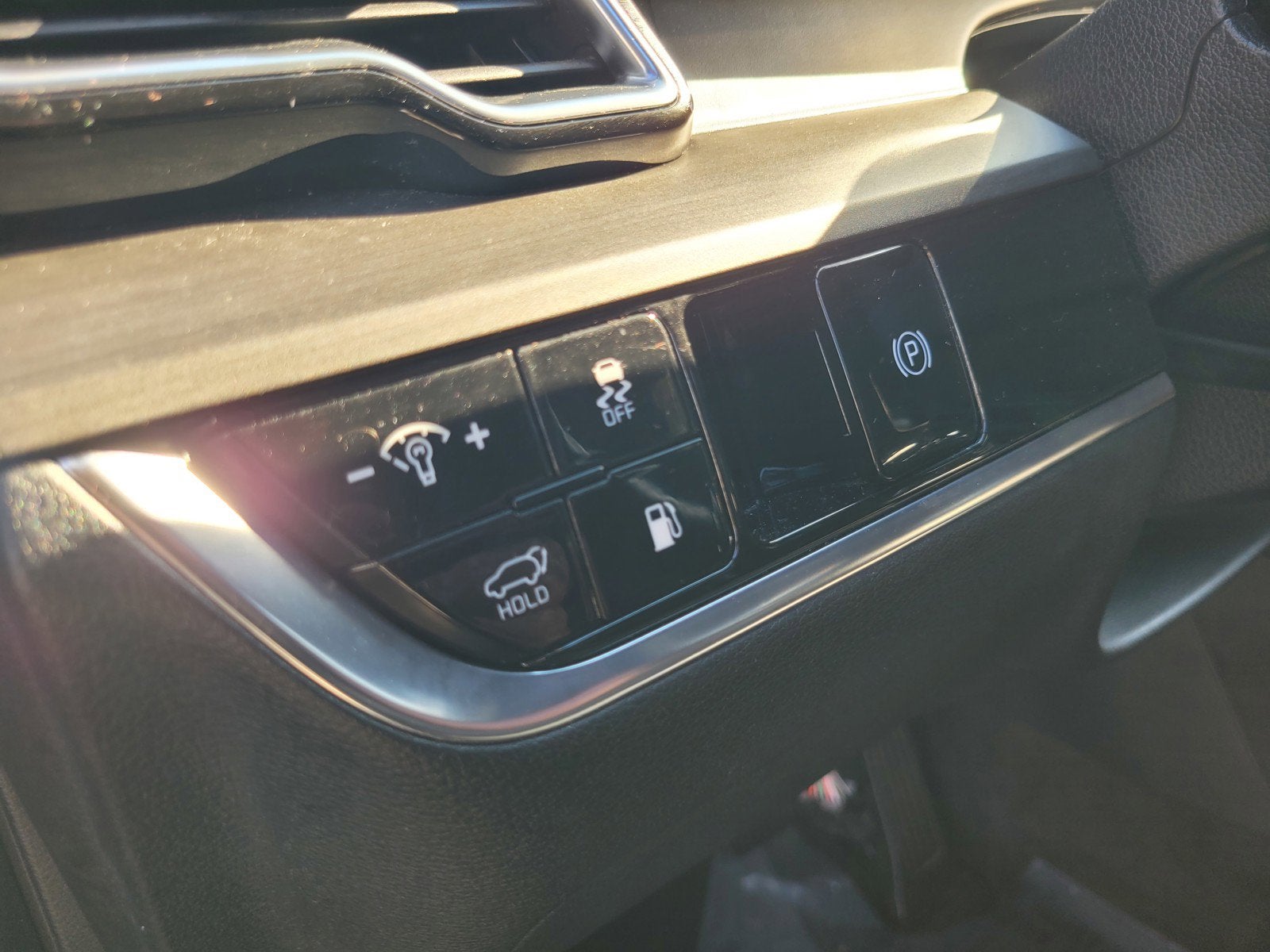 2025 Kia SPORTAGE PLUG-IN HYBRID X-LINE