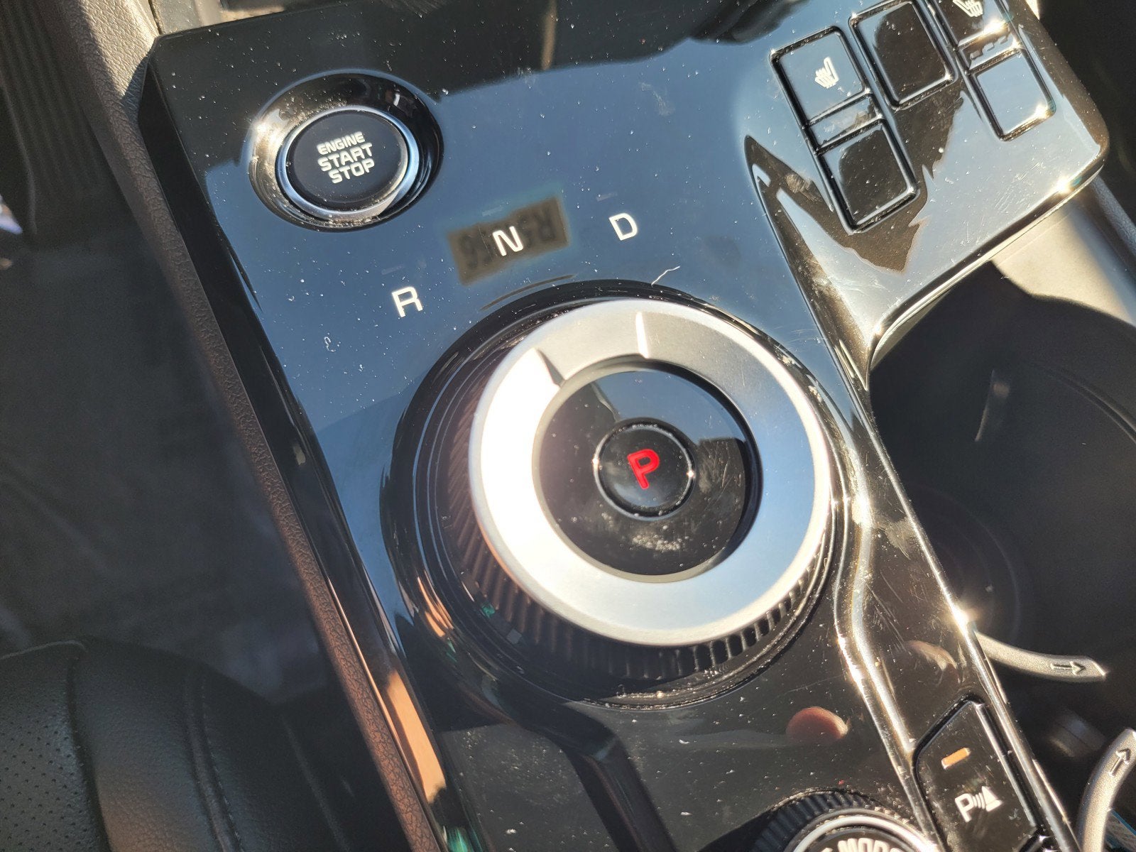 2025 Kia SPORTAGE PLUG-IN HYBRID X-LINE