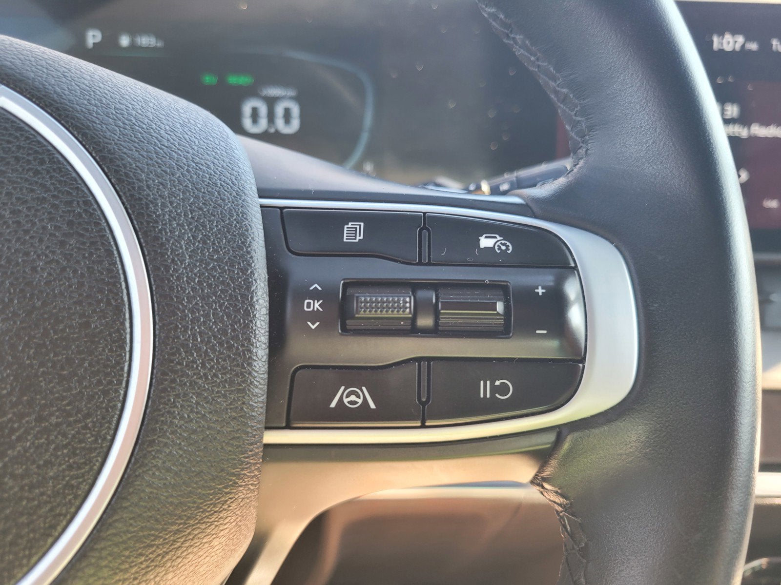 2025 Kia SPORTAGE PLUG-IN HYBRID X-LINE