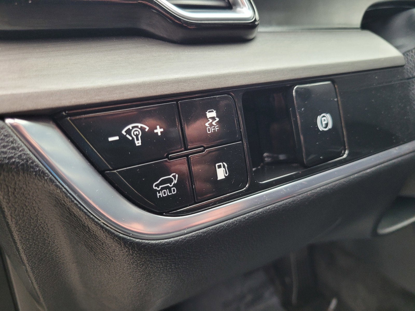 2025 Kia SPORTAGE PLUG-IN HYBRID X-LINE