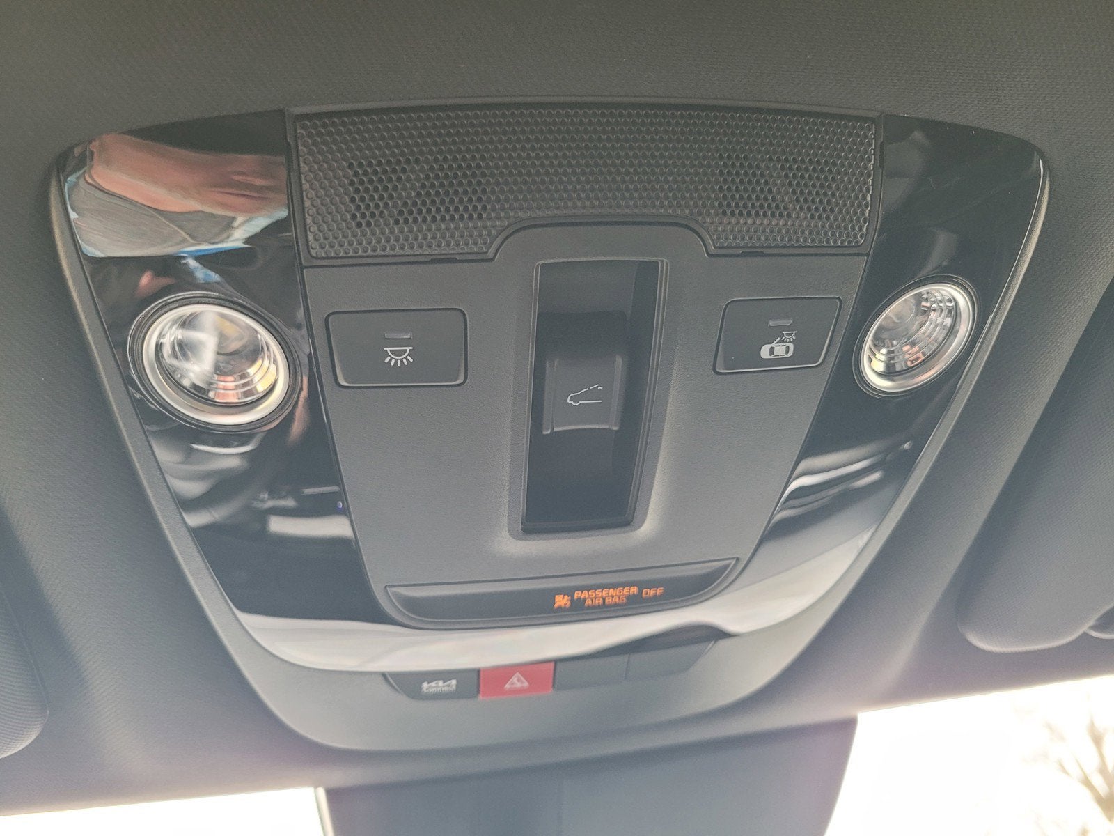 2025 Kia SPORTAGE PLUG-IN HYBRID X-LINE