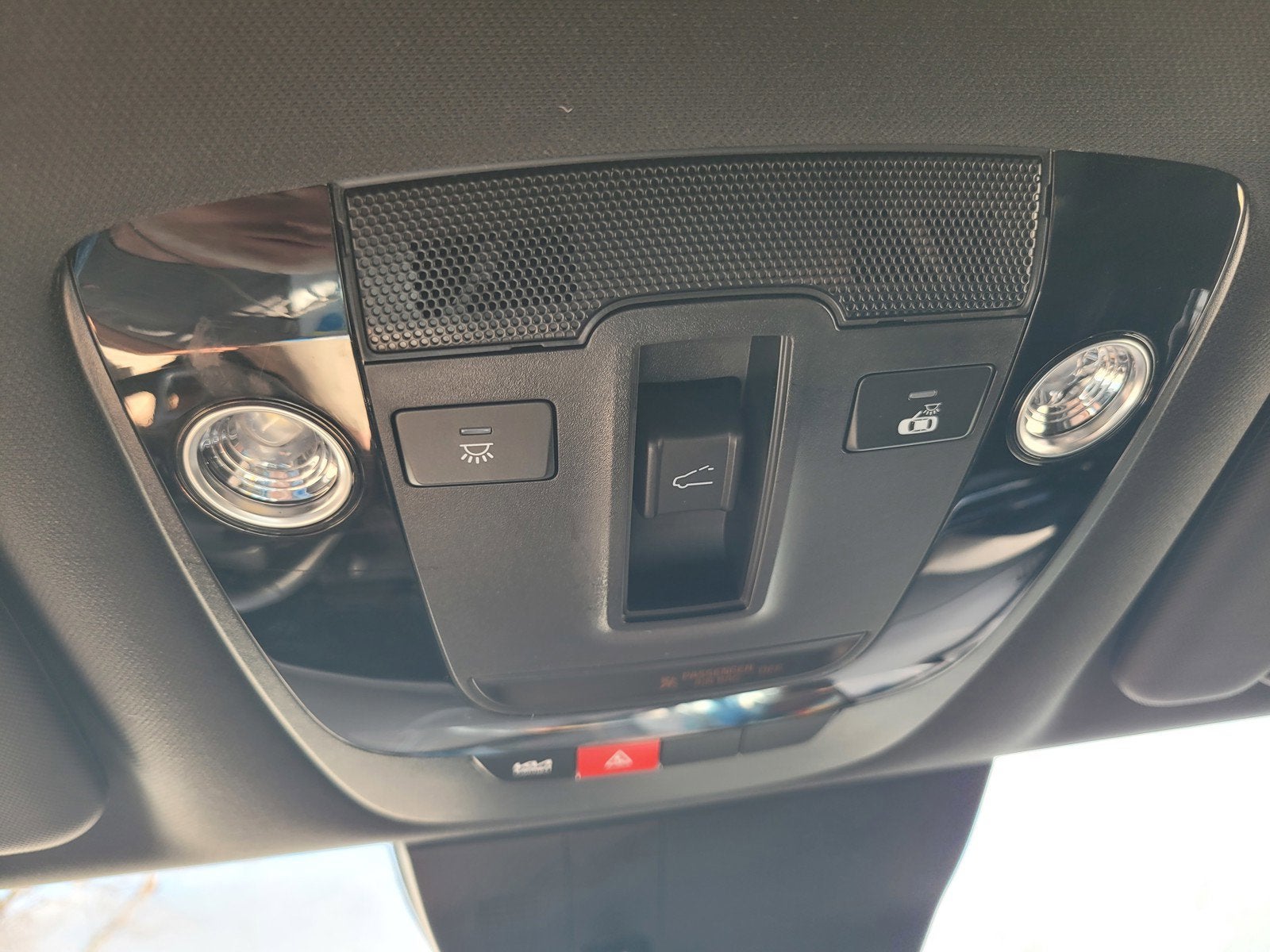 2025 Kia SPORTAGE PLUG-IN HYBRID X-LINE