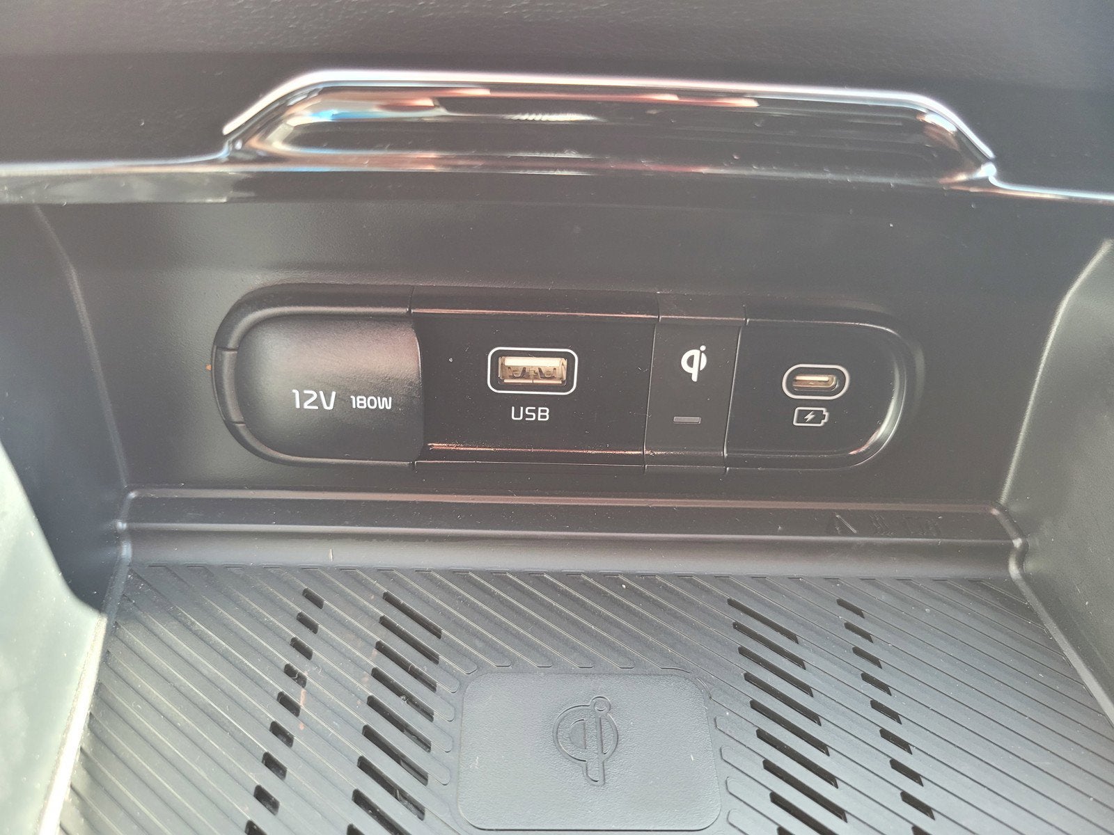 2025 Kia SPORTAGE PLUG-IN HYBRID X-LINE