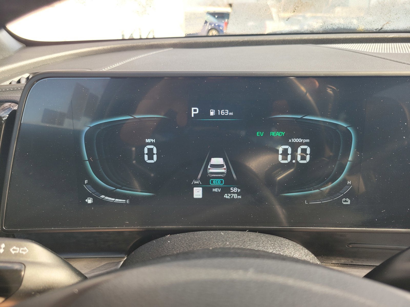 2025 Kia SPORTAGE PLUG-IN HYBRID X-LINE