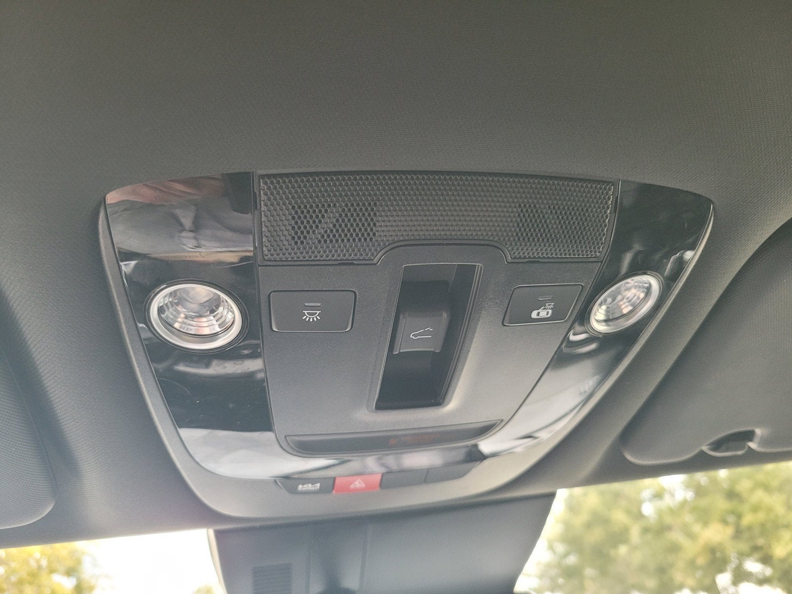 2023 Kia SPORTAGE PLUG-IN HYBRID X-LINE PRESTIGE