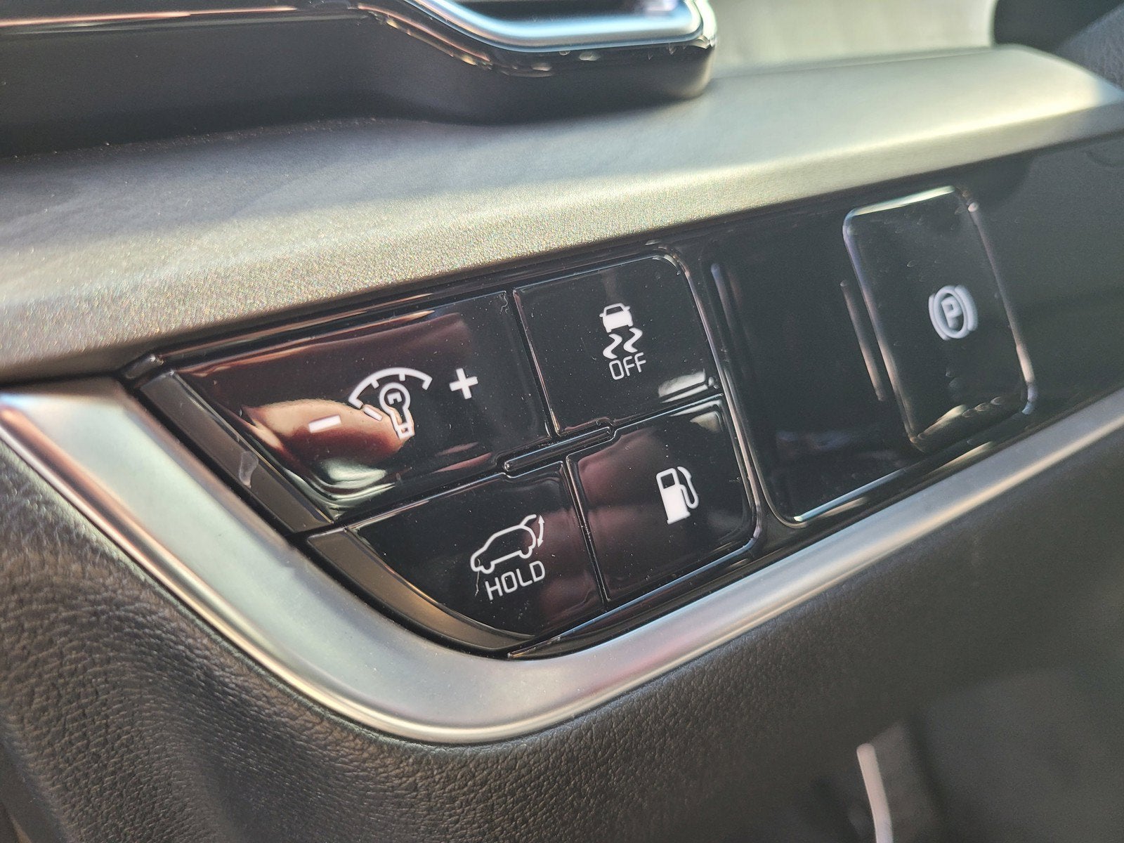 2024 Kia SPORTAGE PLUG-IN HYBRID X-LINE PRESTIGE