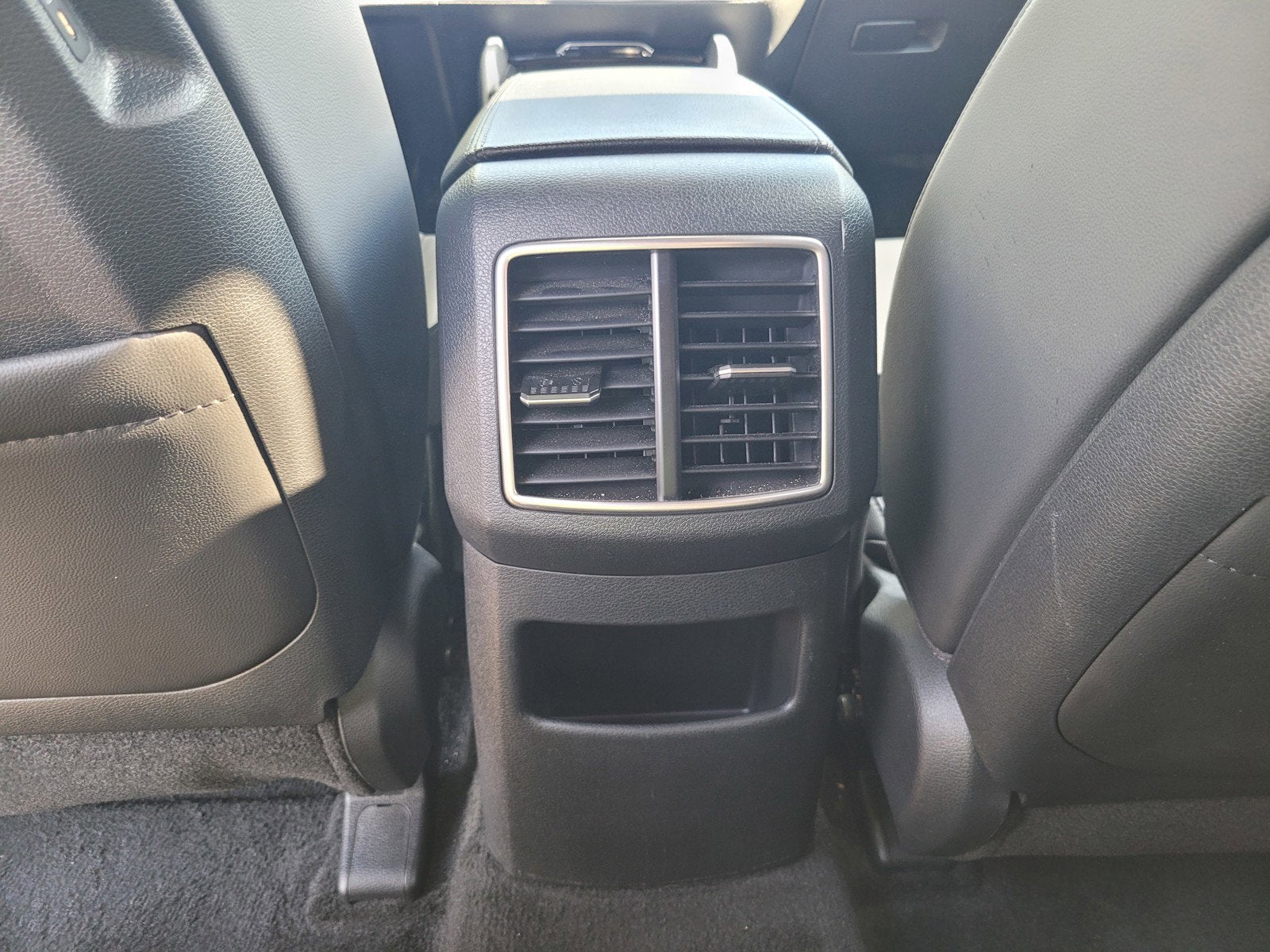 2024 Kia SPORTAGE PLUG-IN HYBRID X-LINE PRESTIGE