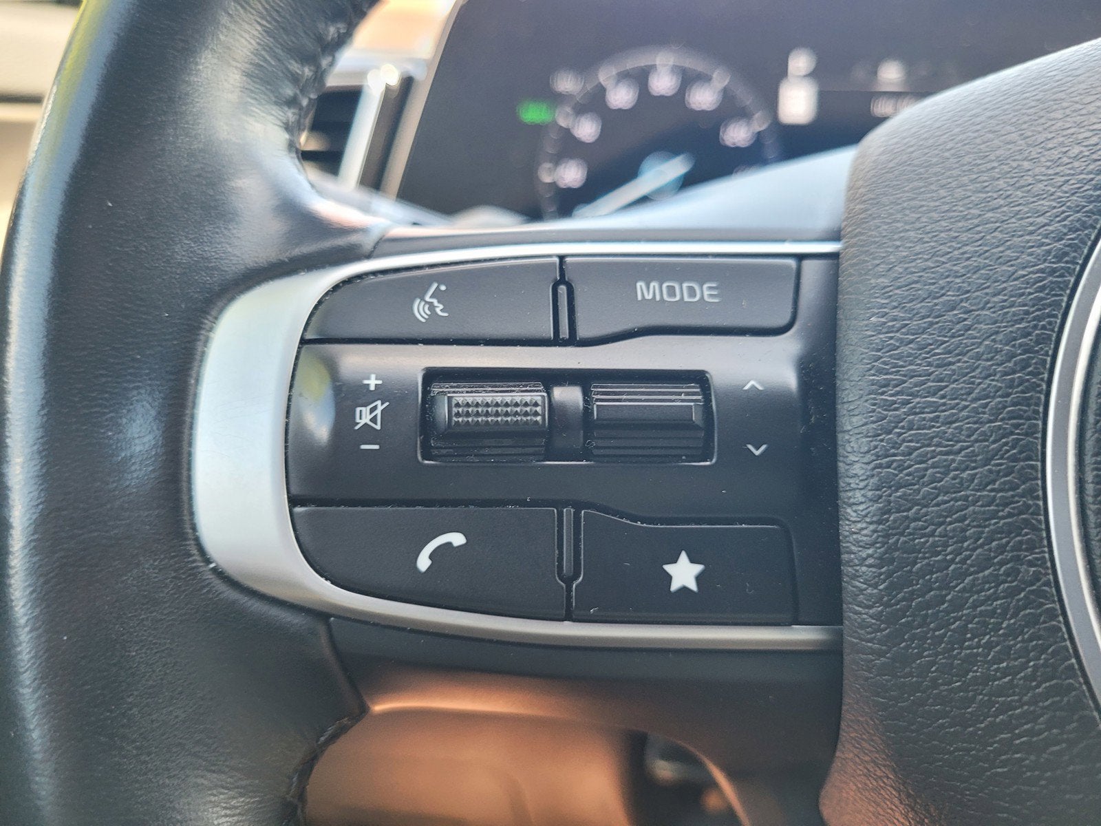 2024 Kia SPORTAGE PLUG-IN HYBRID X-LINE PRESTIGE