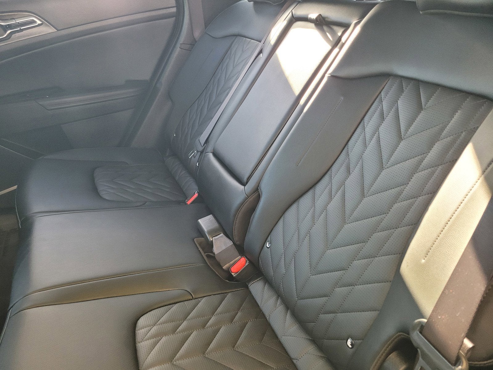 2025 Kia SPORTAGE PLUG-IN HYBRID X-LINE PRESTIGE